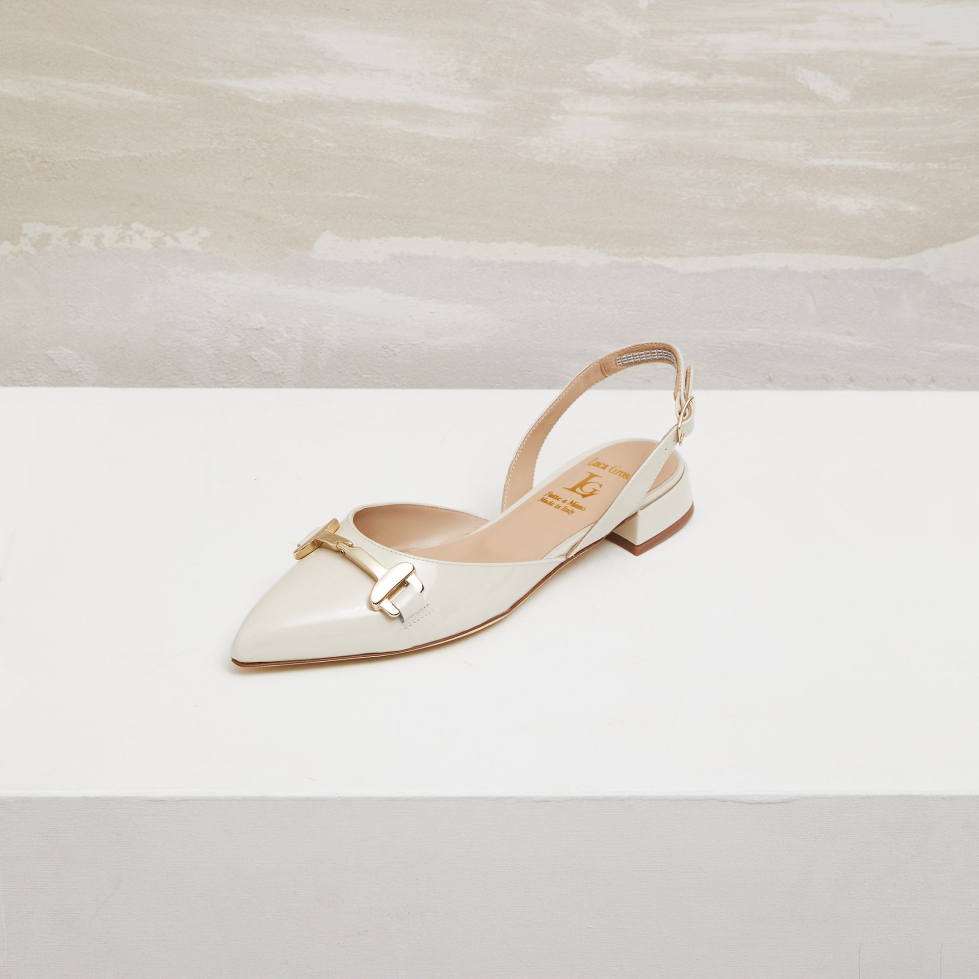 Бежевые кожаные туфли - Main image