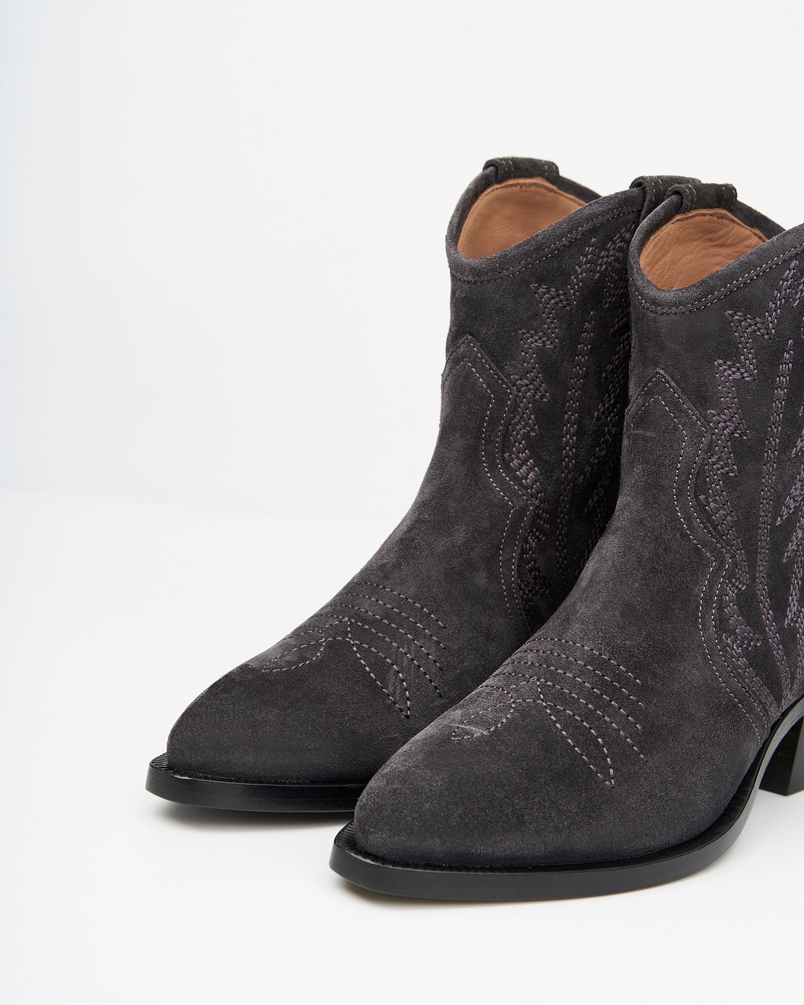 Серые замшевые казаки - Image 4 of 5