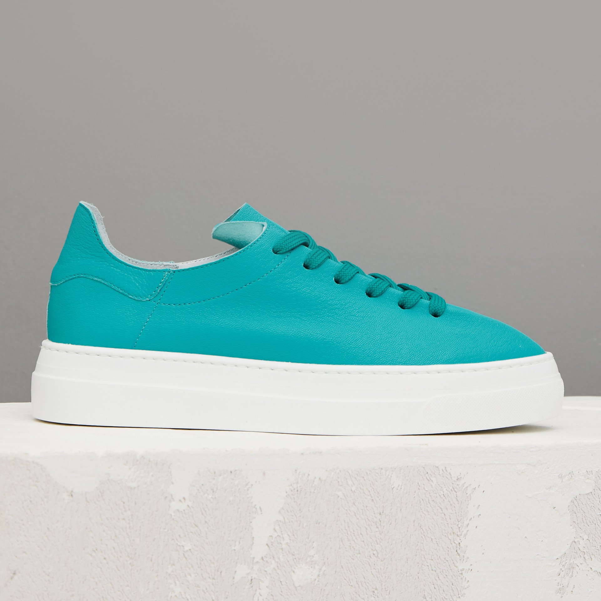 Бирюзовые кожаные кеды - Main image