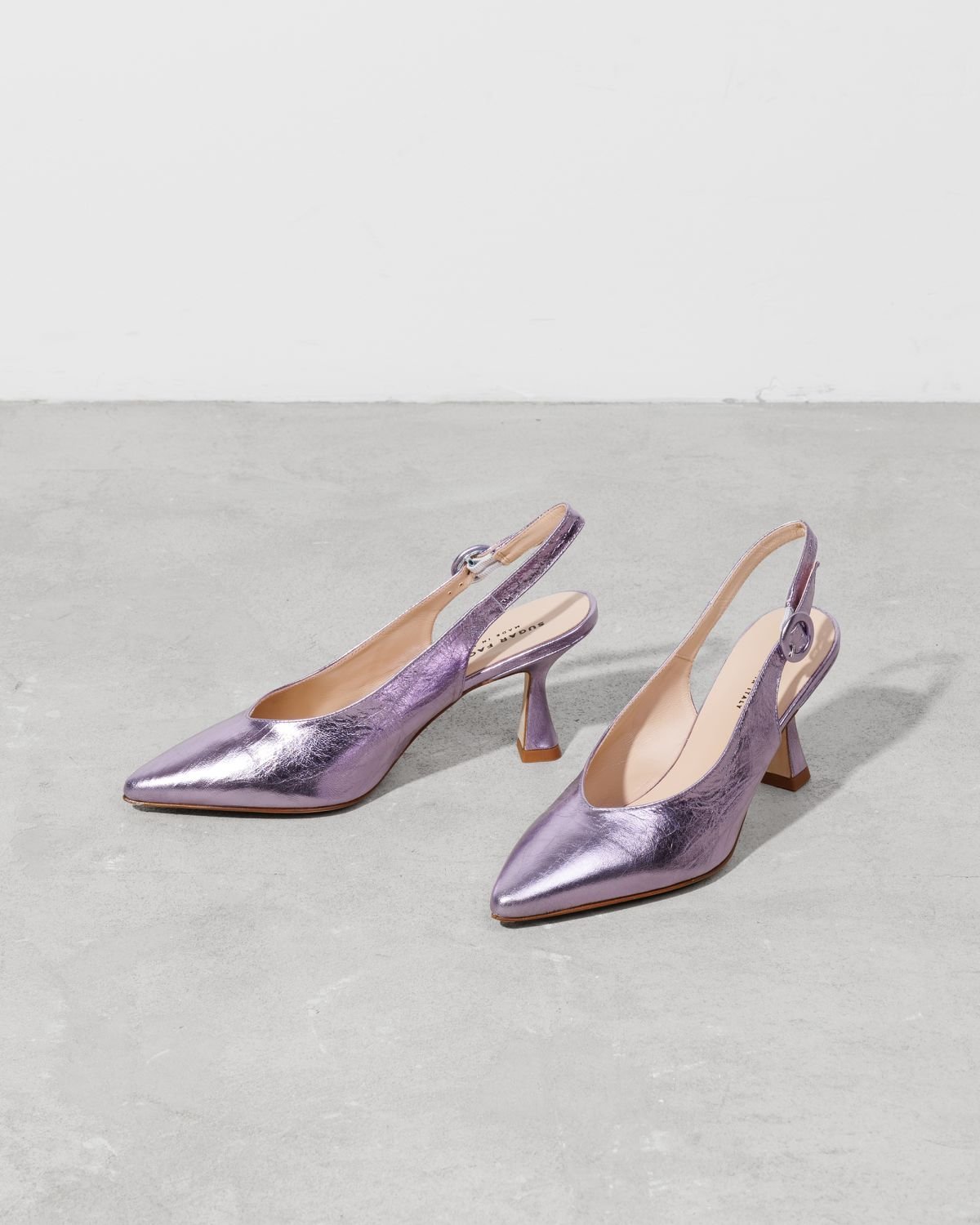 Сиреневые блестящие туфли - Image 3 of 6