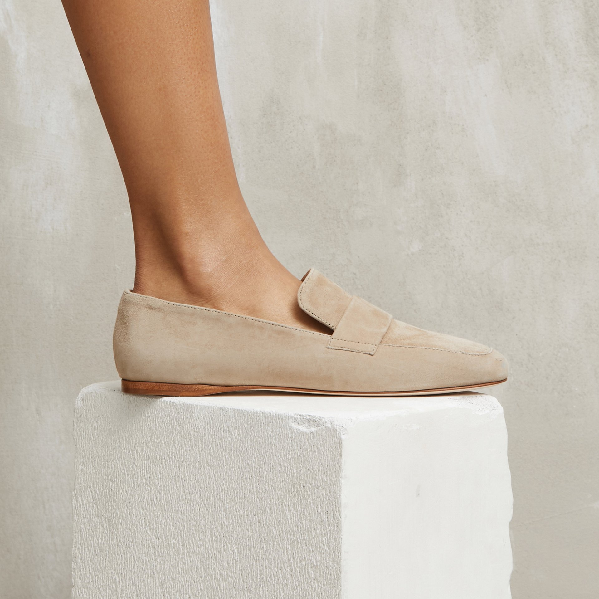 Бежевые замшевые лоферы - Image 4 of 5