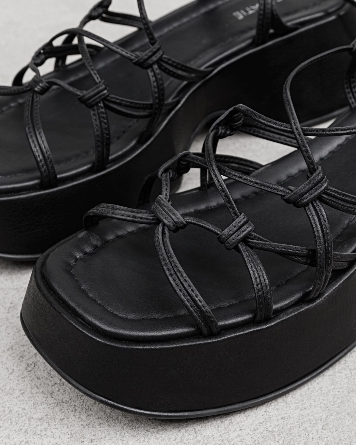 Черные кожаные босоножки - Image 3 of 5