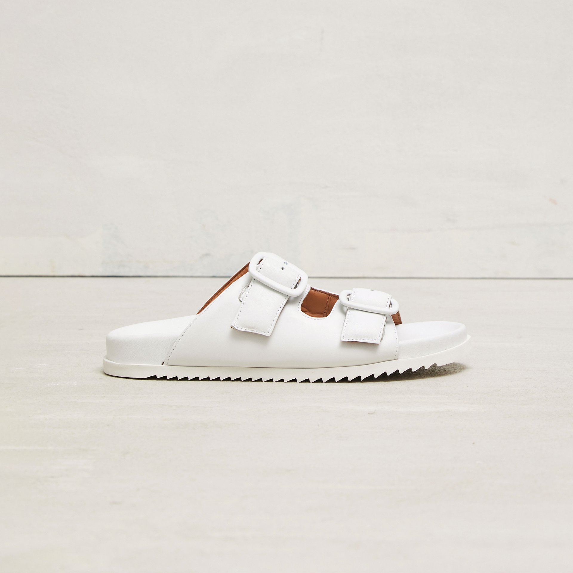 Белые кожаные биркенштоки - Main image