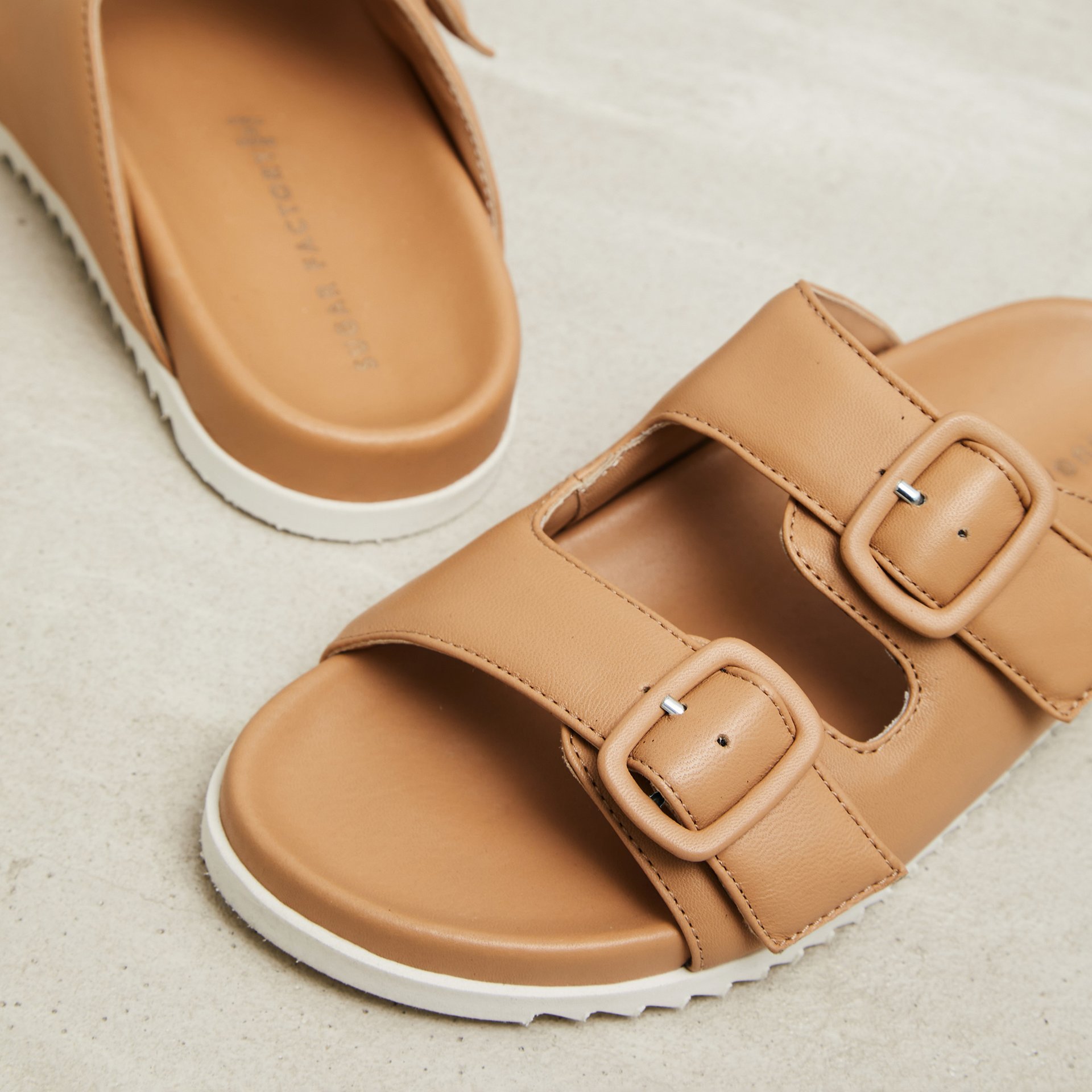 Бежевые кожаные биркенштоки - Image 2 of 5