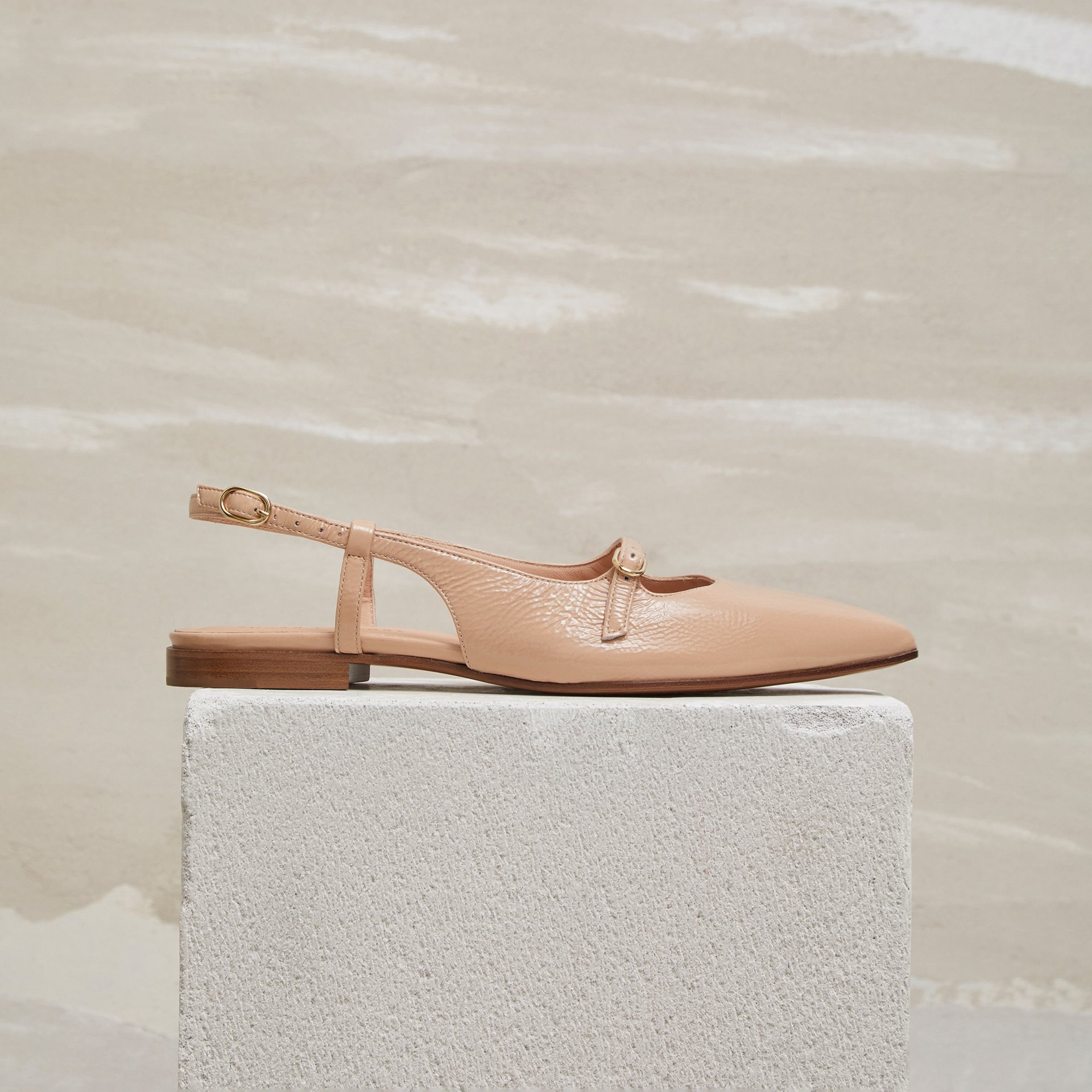 Бежевые кожаные туфли - Main image