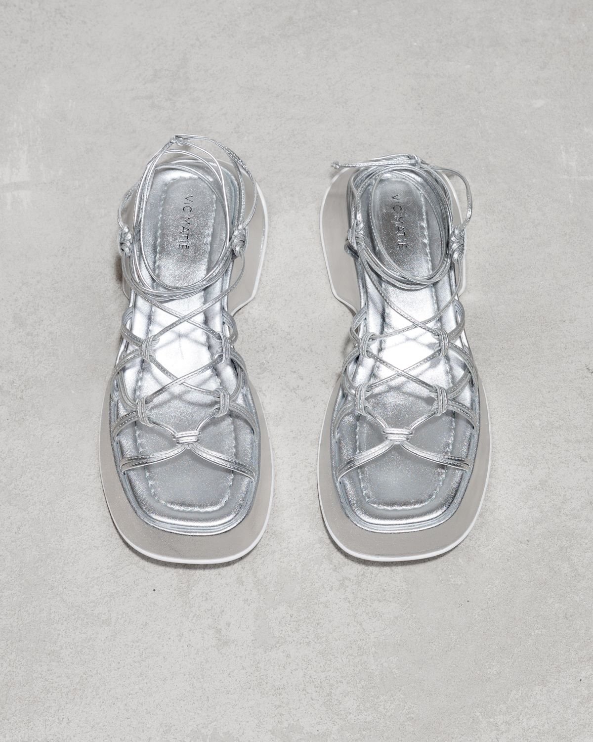 Серебряные кожаные босоножки - Image 2 of 5