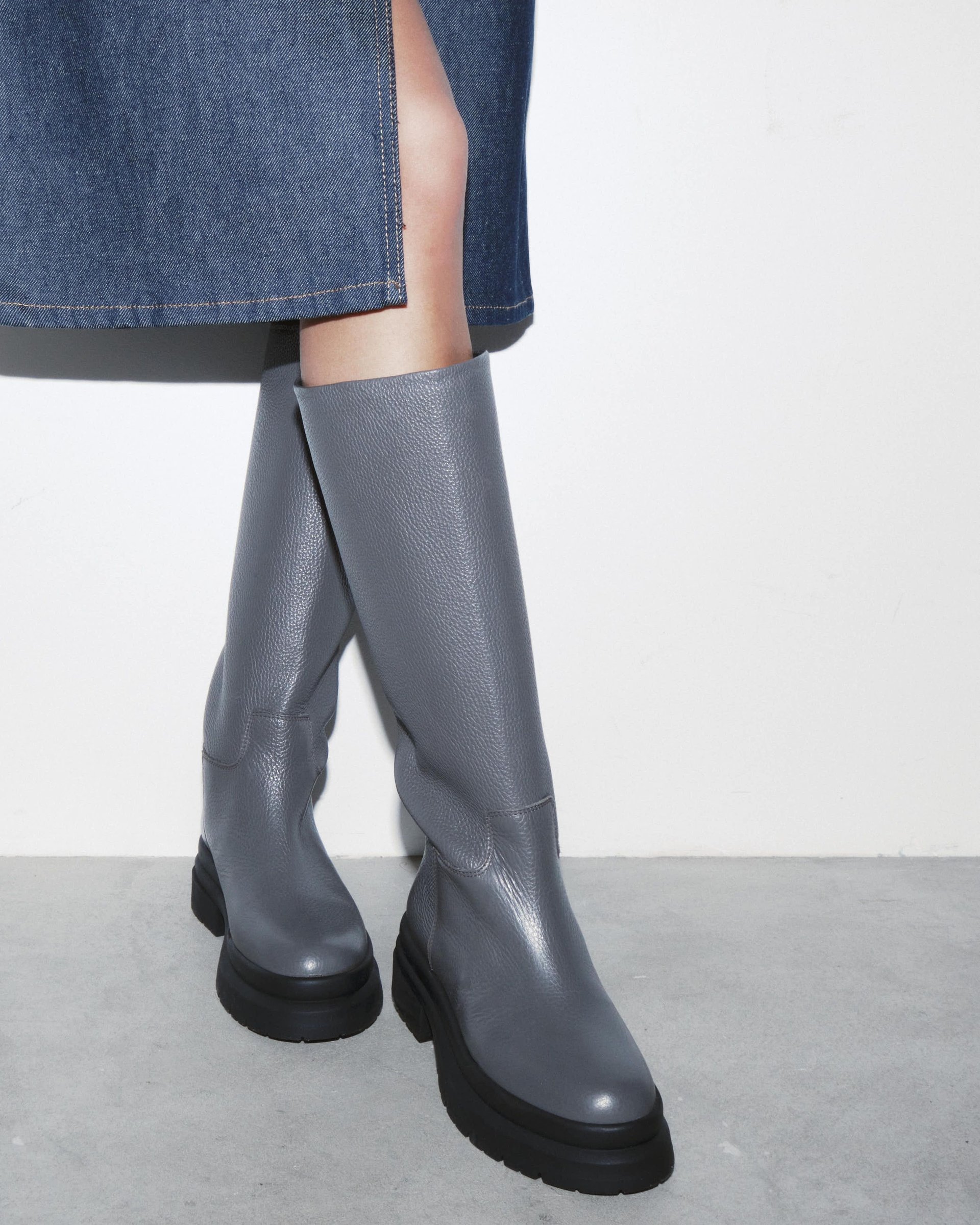 Серые кожаные сапоги - Image 2 of 6