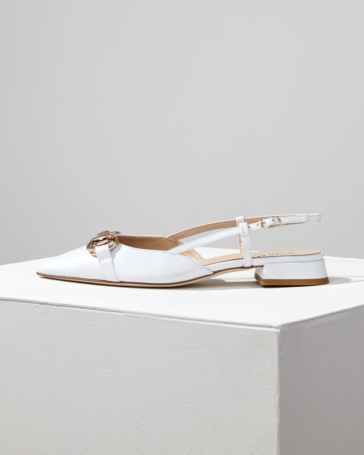 Белые кожаные туфли - Main image