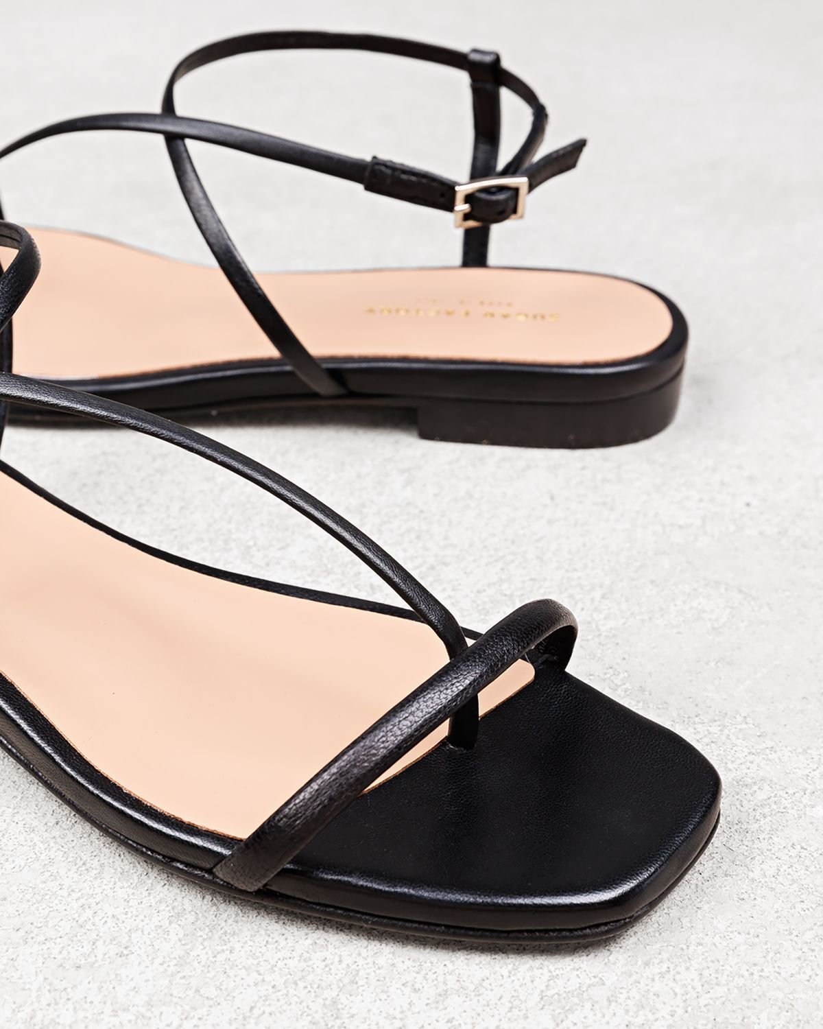 Черные кожаные босоножки - Image 4 of 6