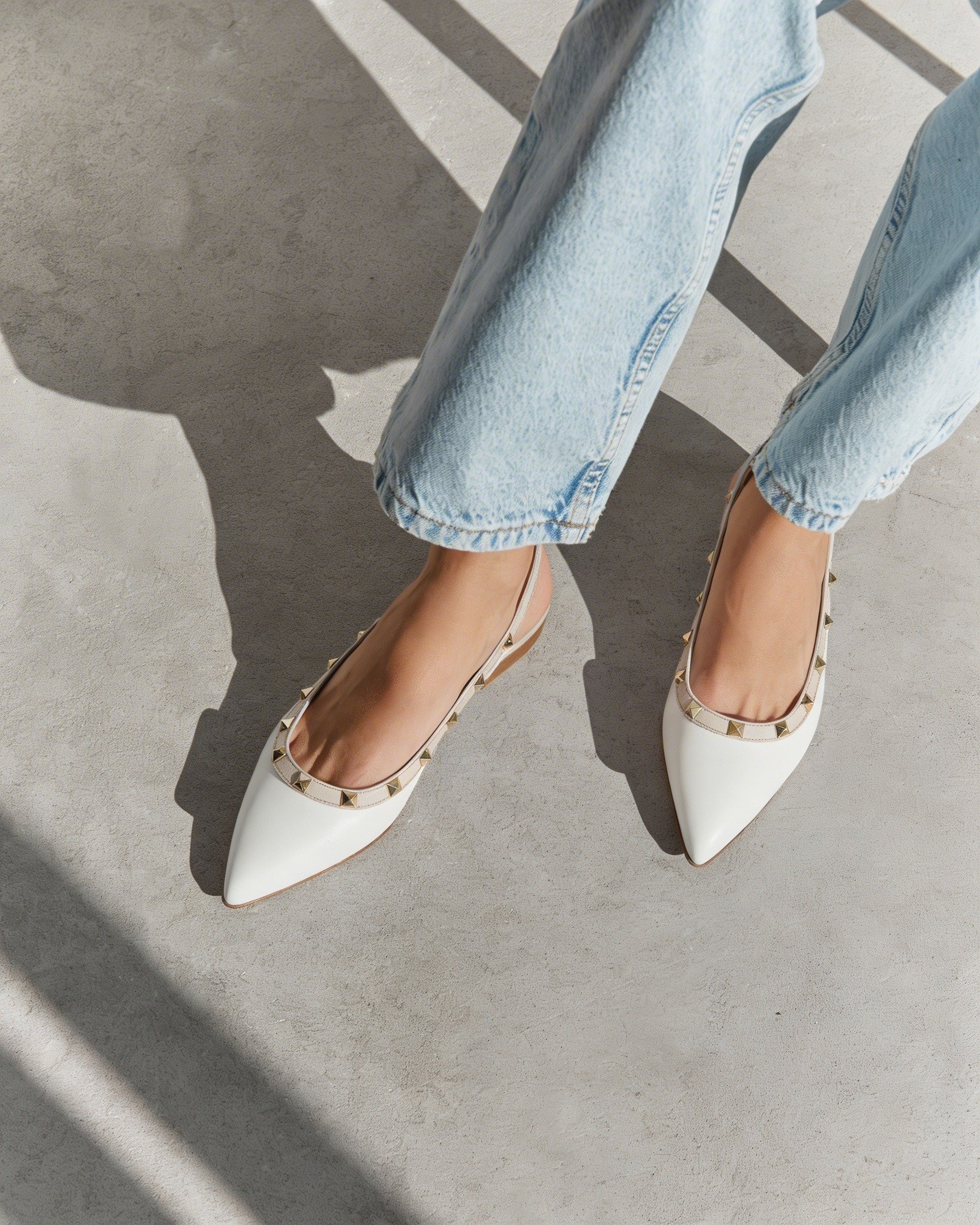 Белые кожаные туфли-слинбэк с декоративными шипами - Image 2 of 5