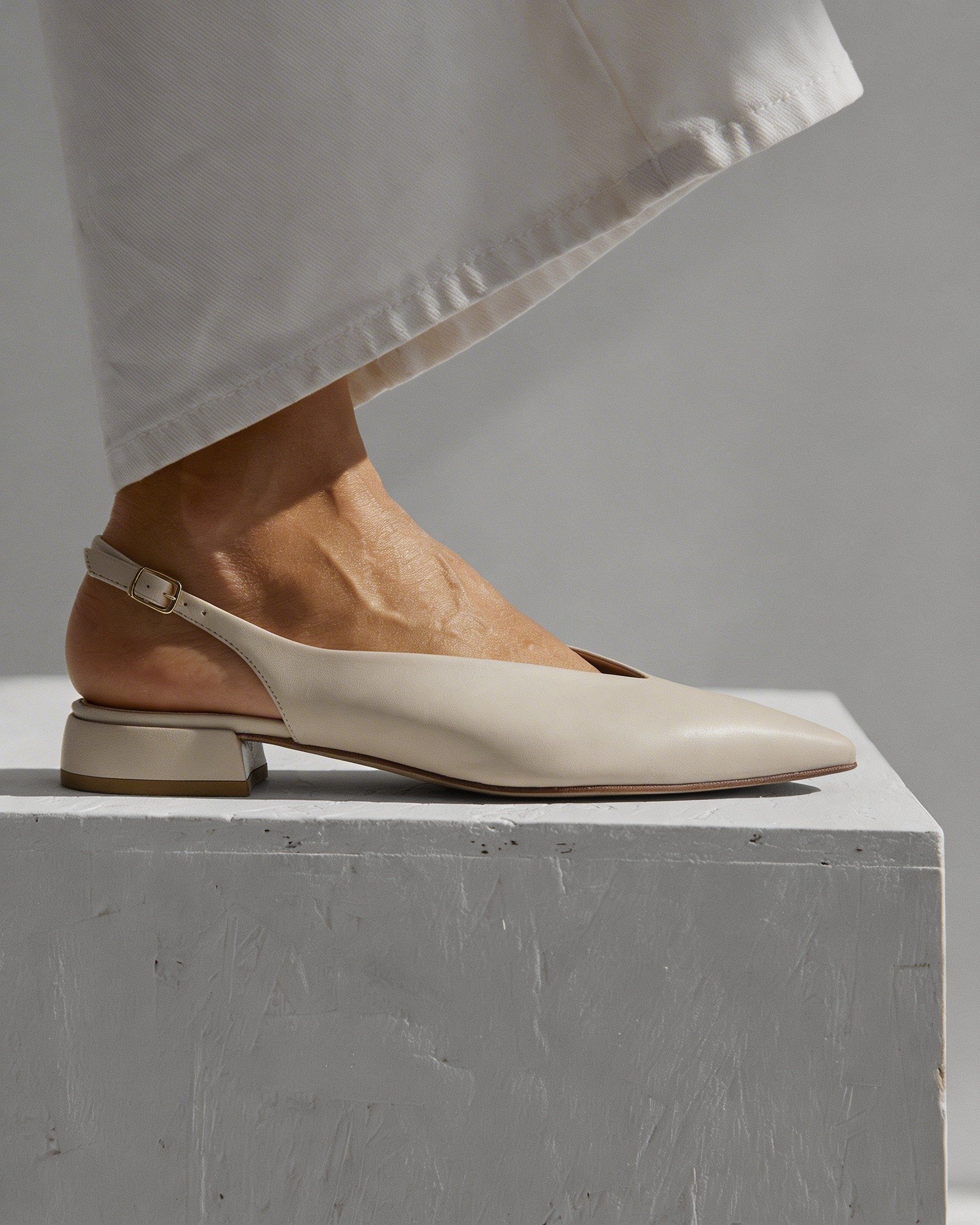 Бежевые туфли из натуральной кожи с острым носом - Image 2 of 5