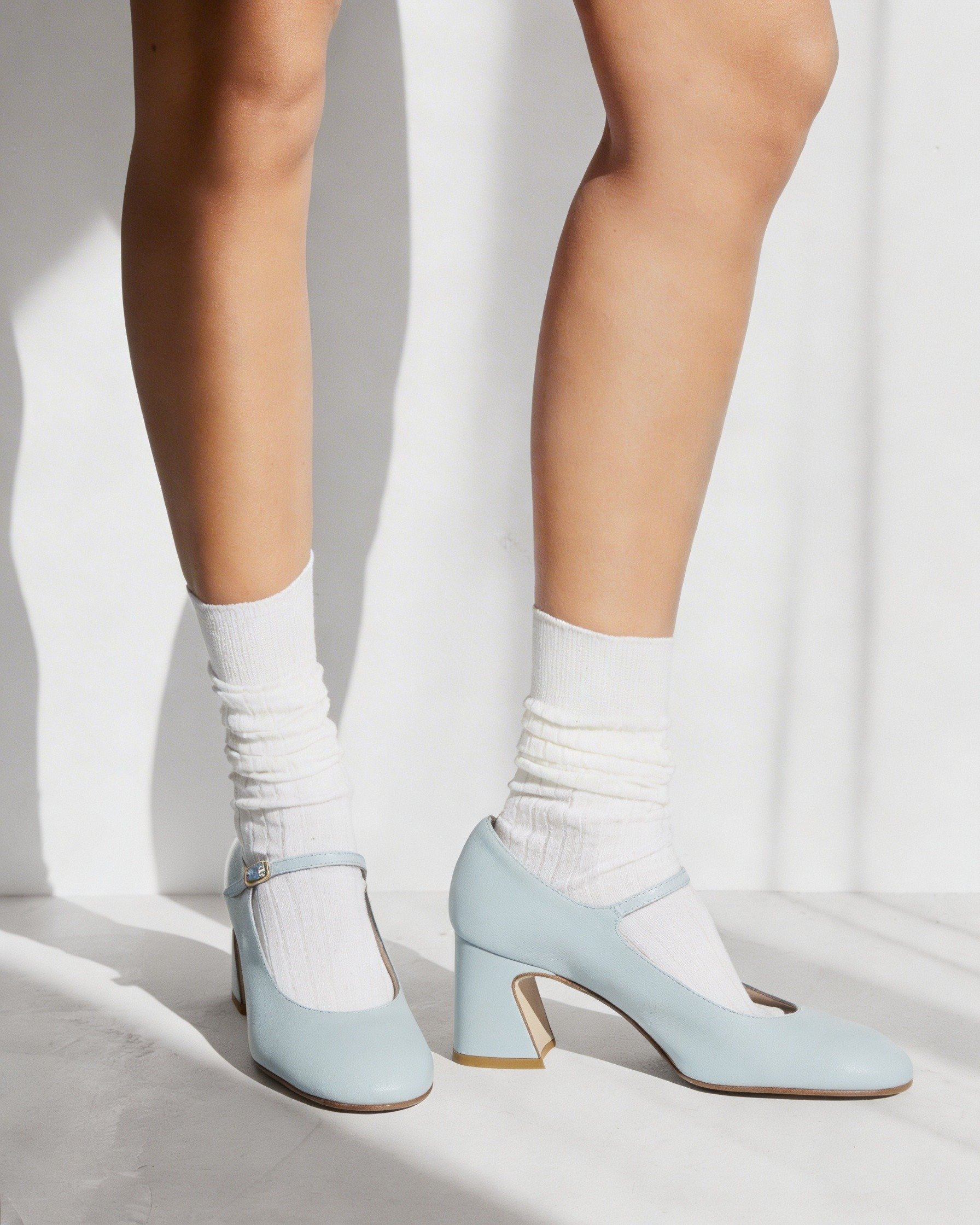 Голубые туфли-мэри джейн из натуральной кожи  - Image 2 of 5