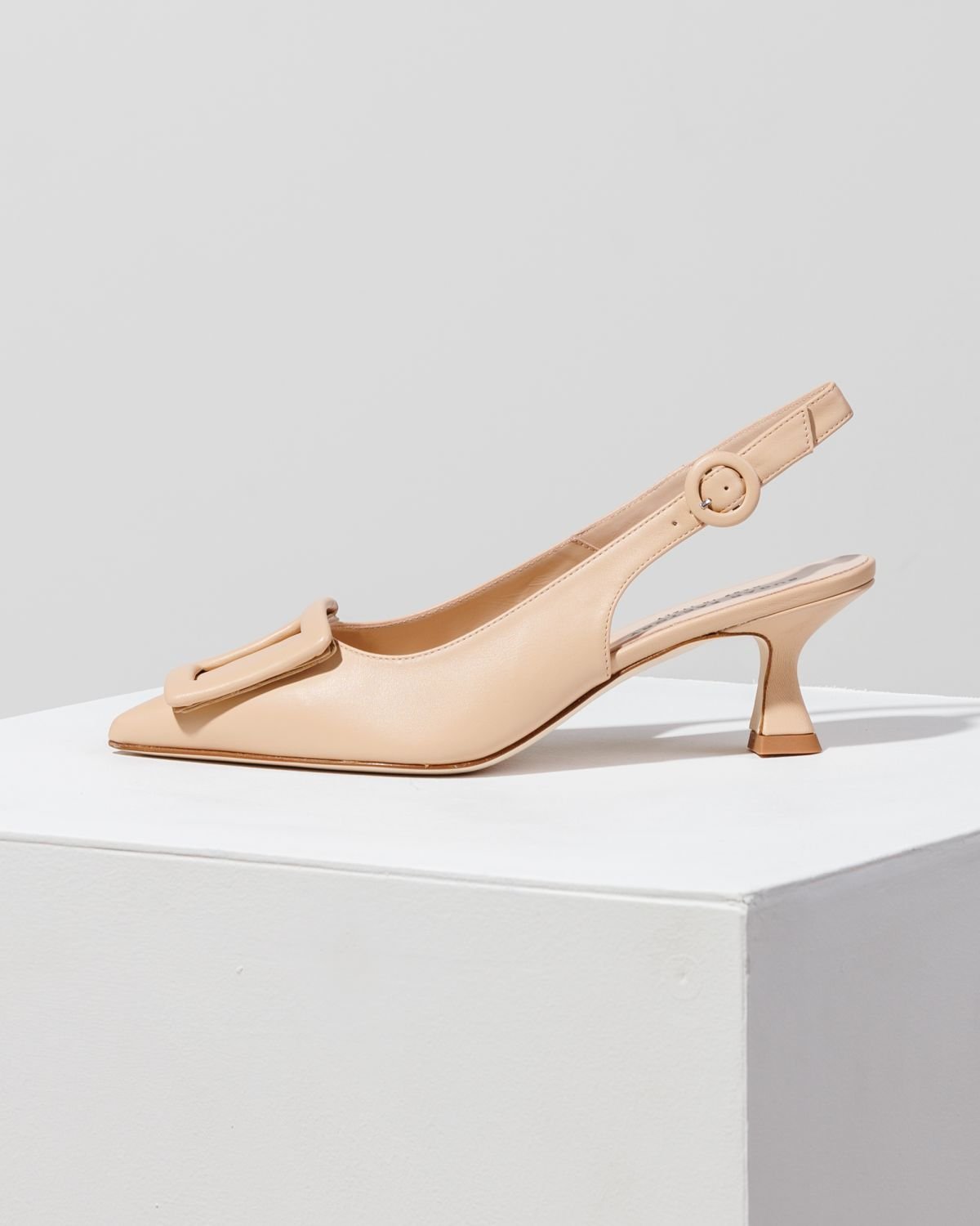 Светло-бежевые кожаные туфли - Main image