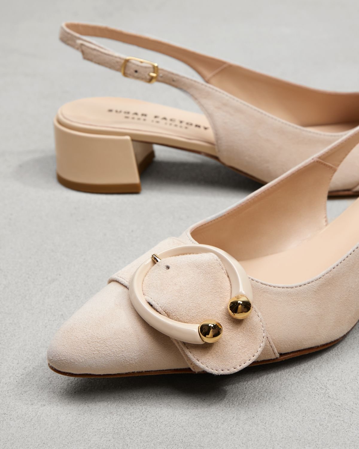 Светло-бежевые замшевые туфли - Image 4 of 6