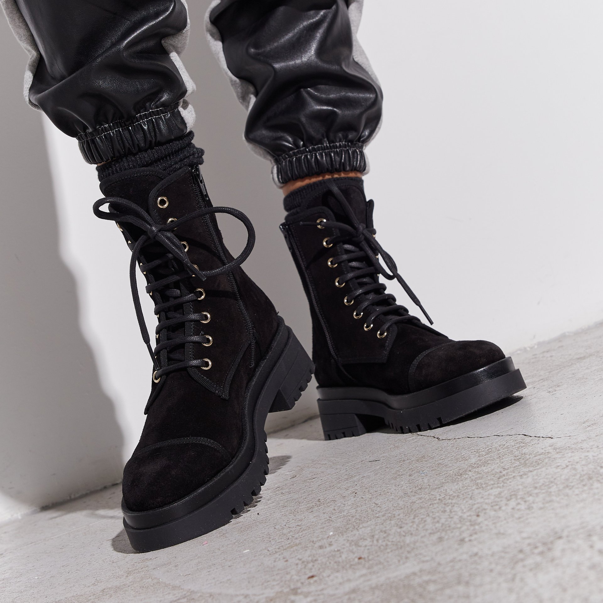 Черные замшевые ботинки - Image 5 of 5