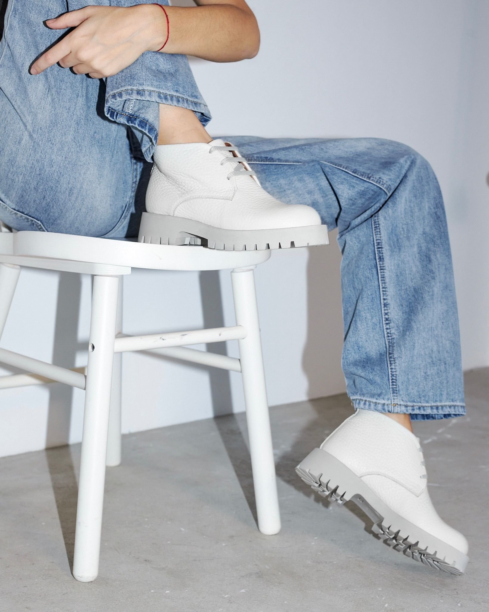 Белые кожаные ботинки - Main image