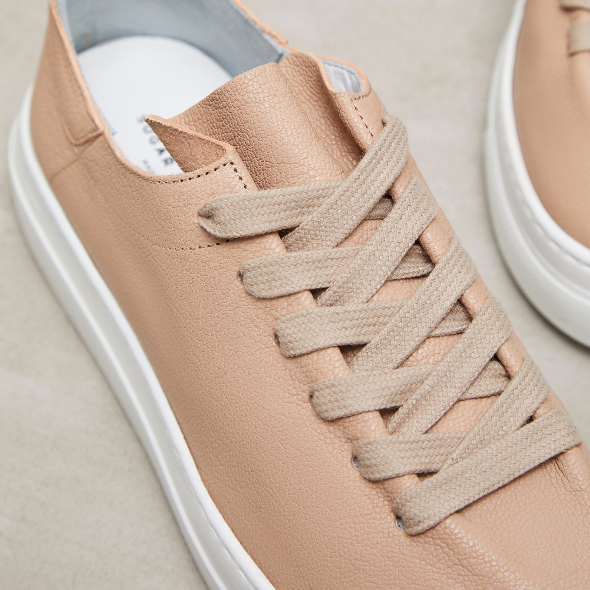 Бежево-розовые кожаные кеды - Image 3 of 5