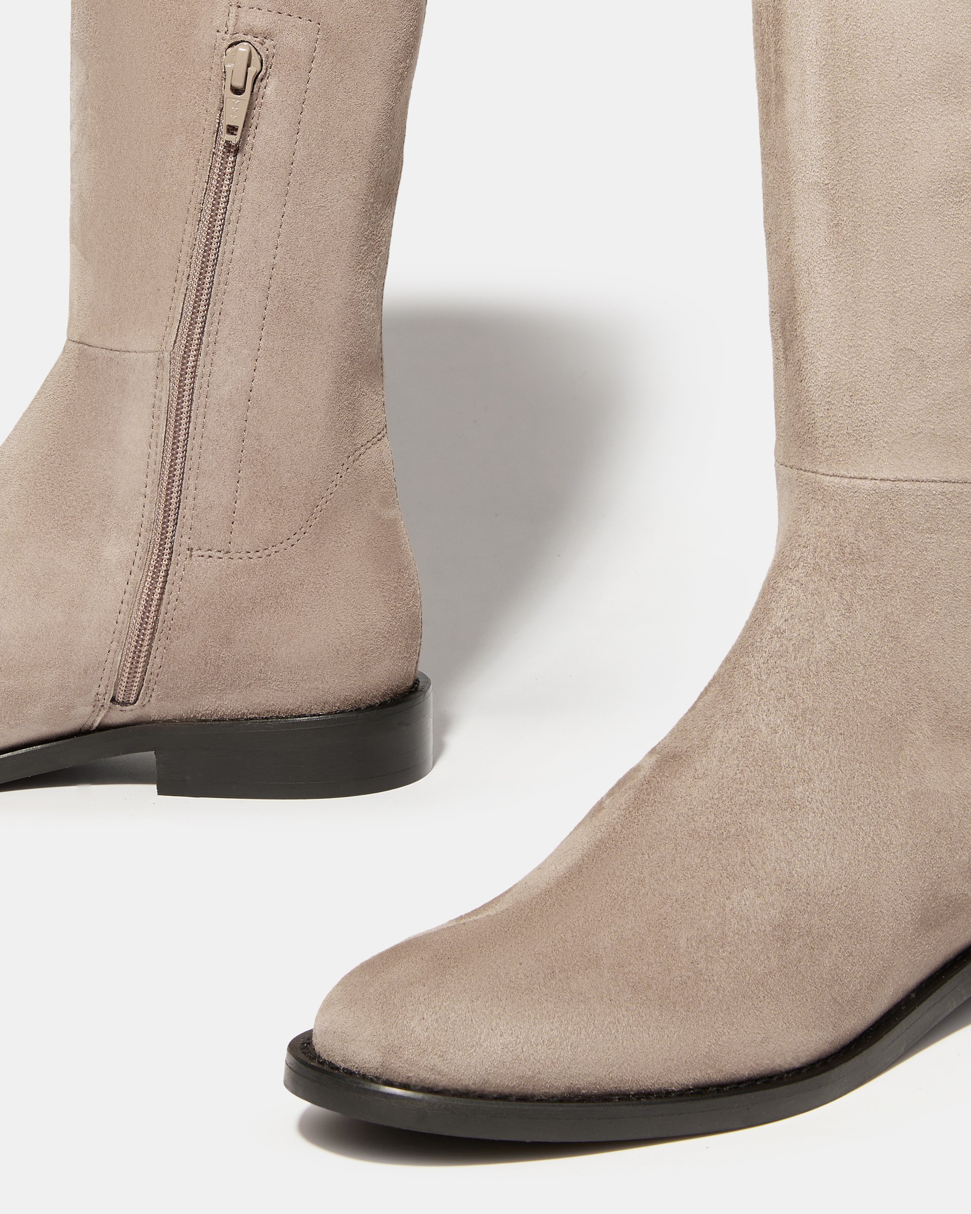 Светло-бежевые замшевые сапоги - Image 4 of 5