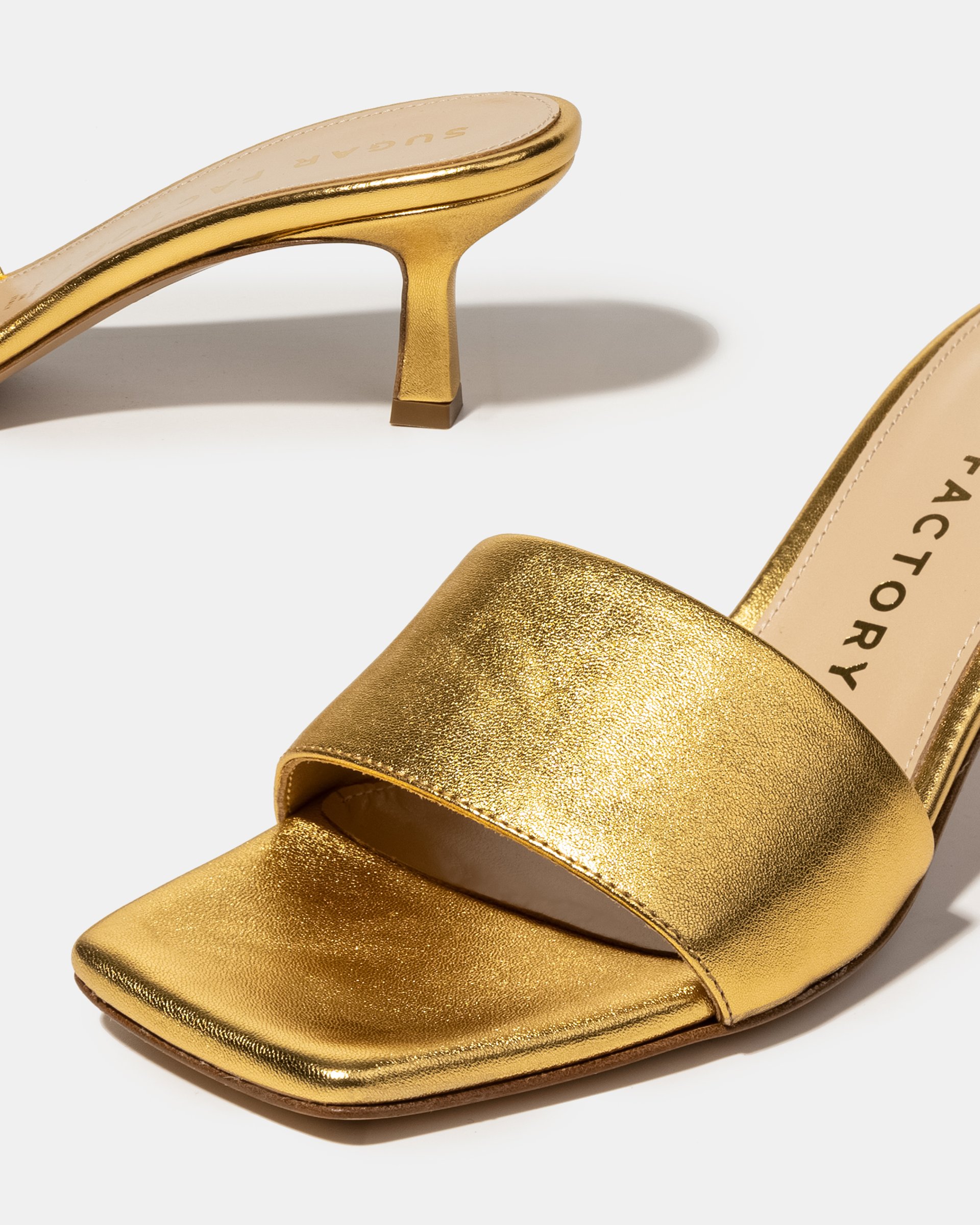 Золотистые кожаные мюли - Image 4 of 4