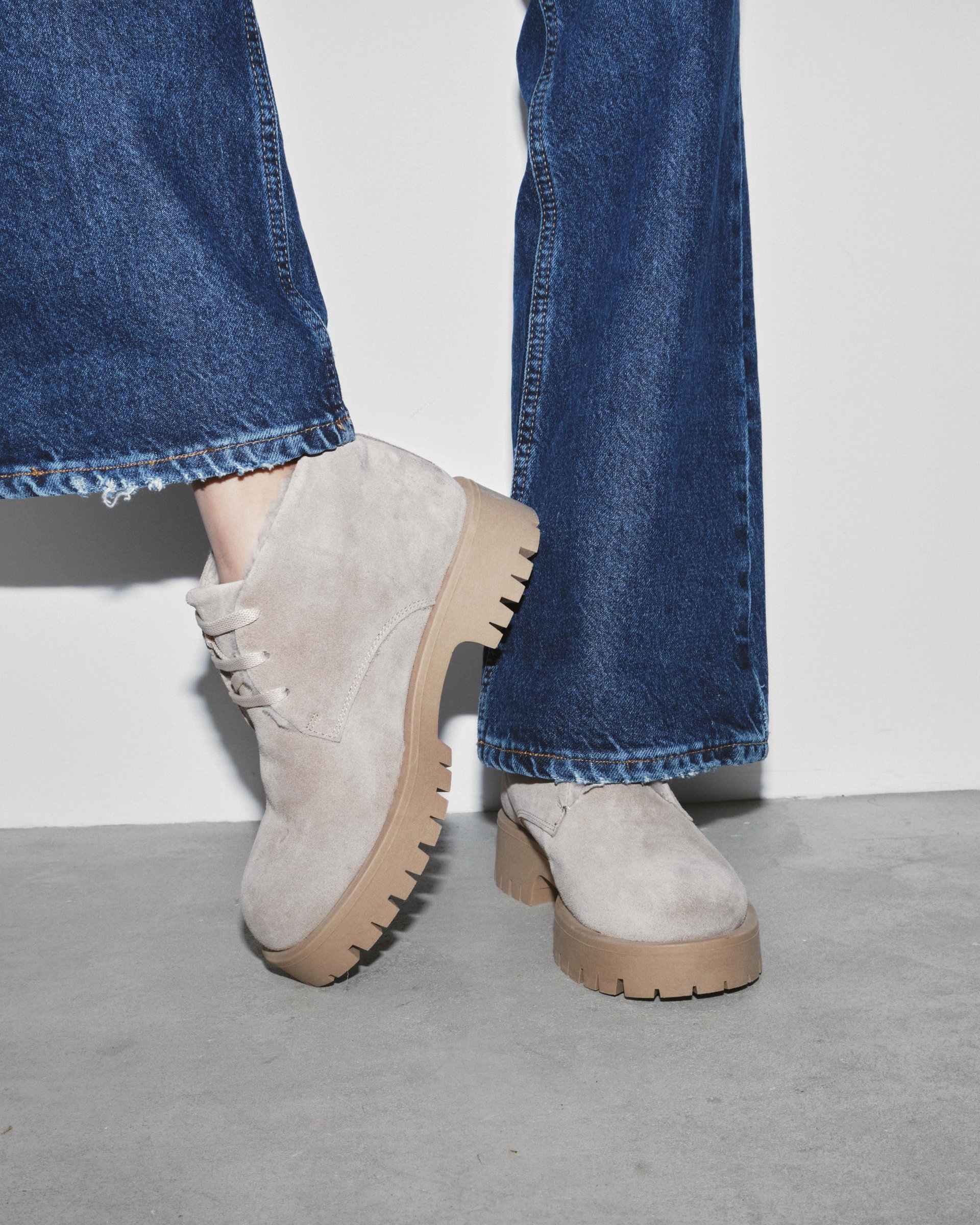 Бежевые замшевые ботинки - Image 5 of 6