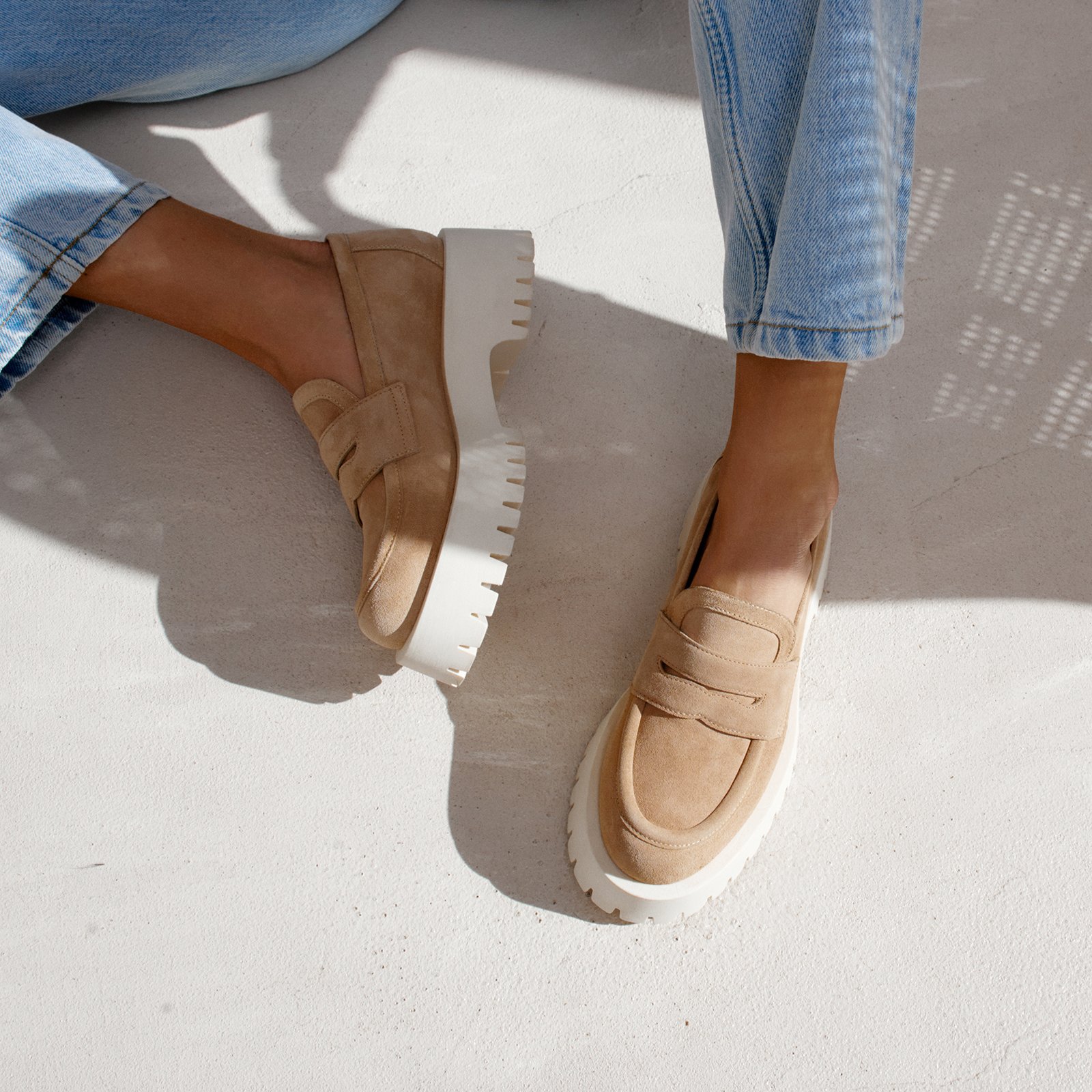 Бежевые замшевые лоферы - Image 5 of 5