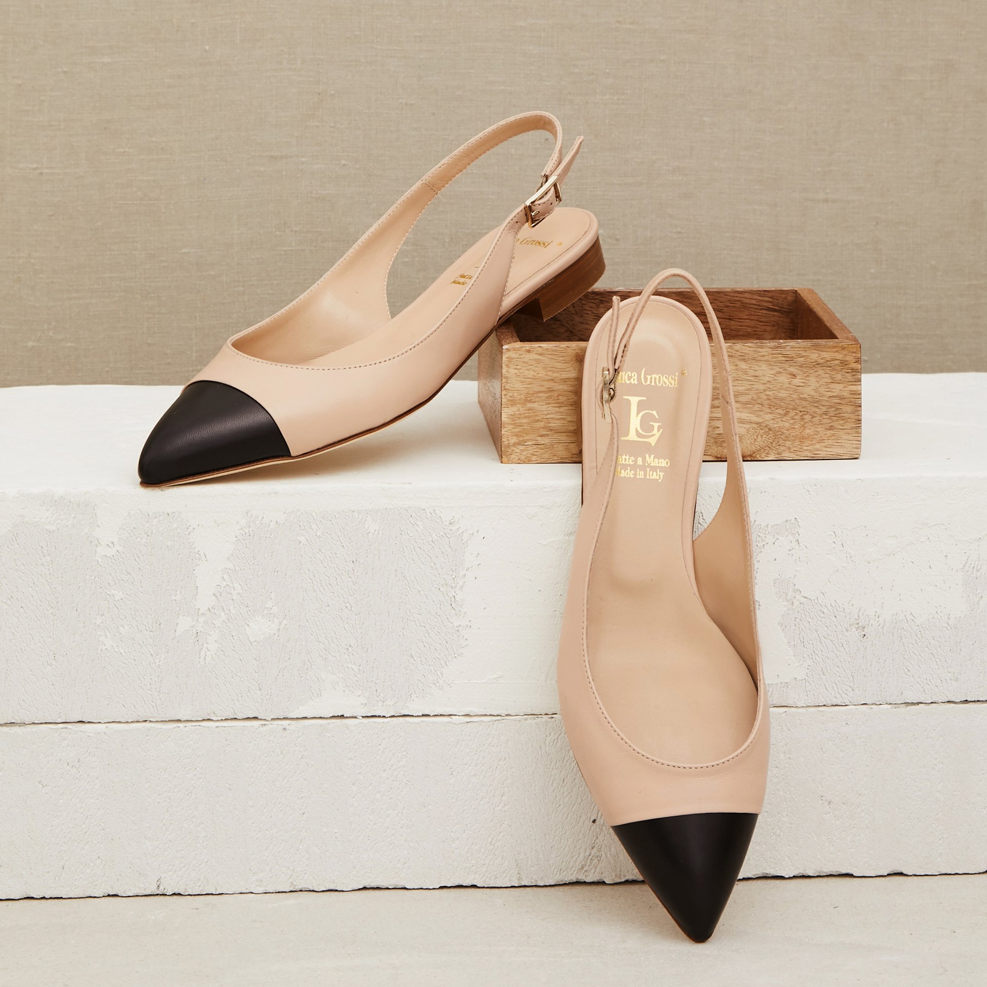 Пудровые кожаные туфли - Main image