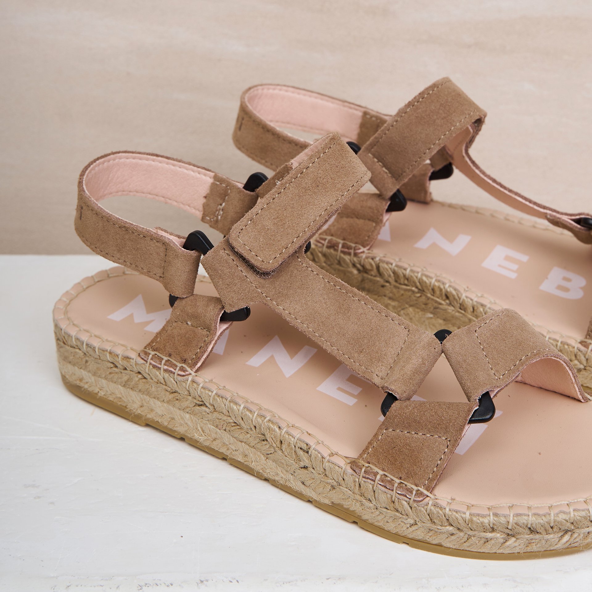 Бежевые замшевые сандалии - Main image