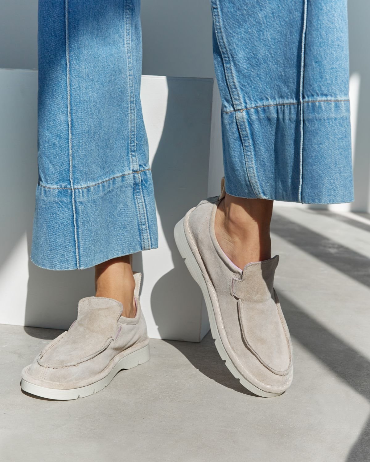 Светло-серые замшевые мокасины - Image 5 of 5