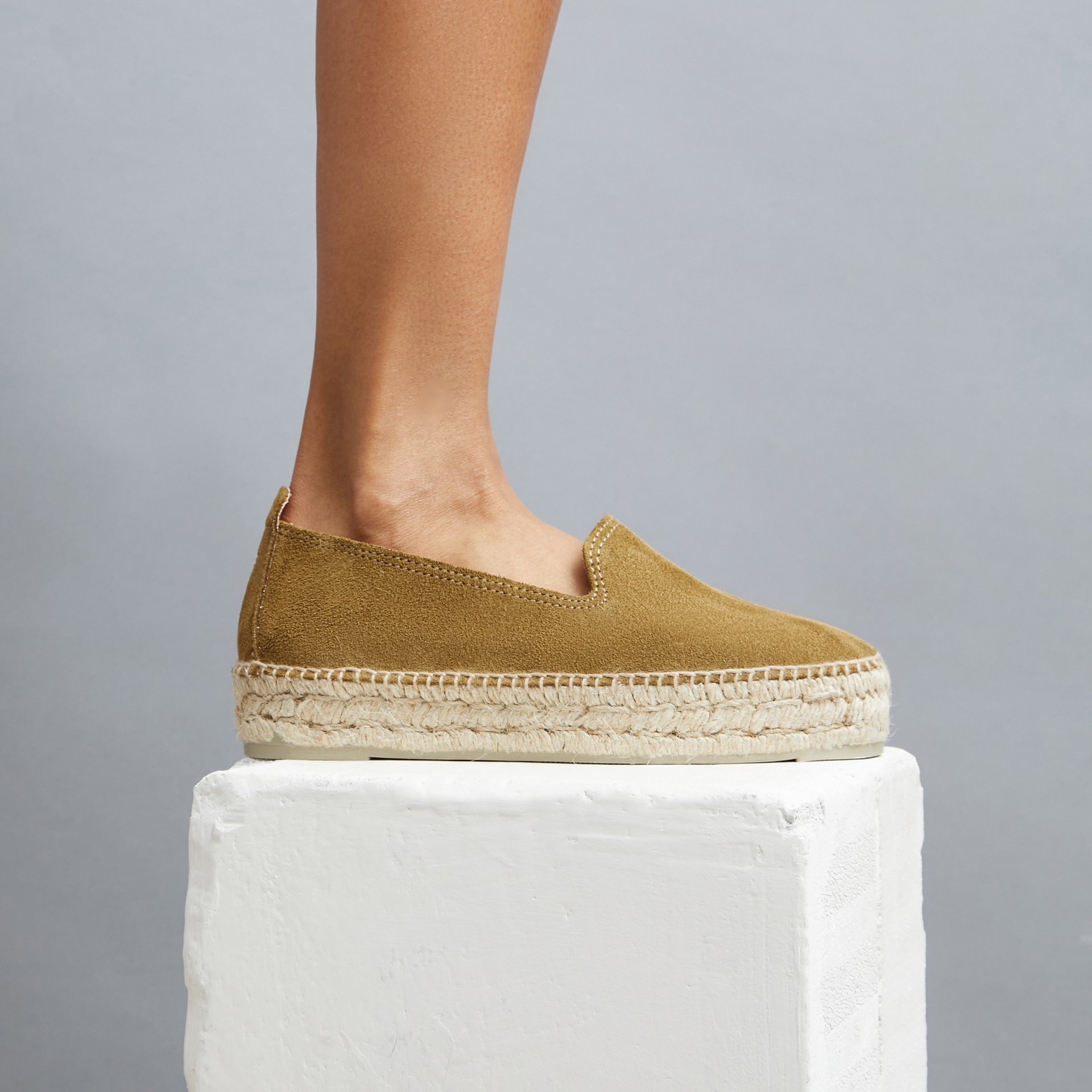 Оливковые замшевые эспадрильи - Main image