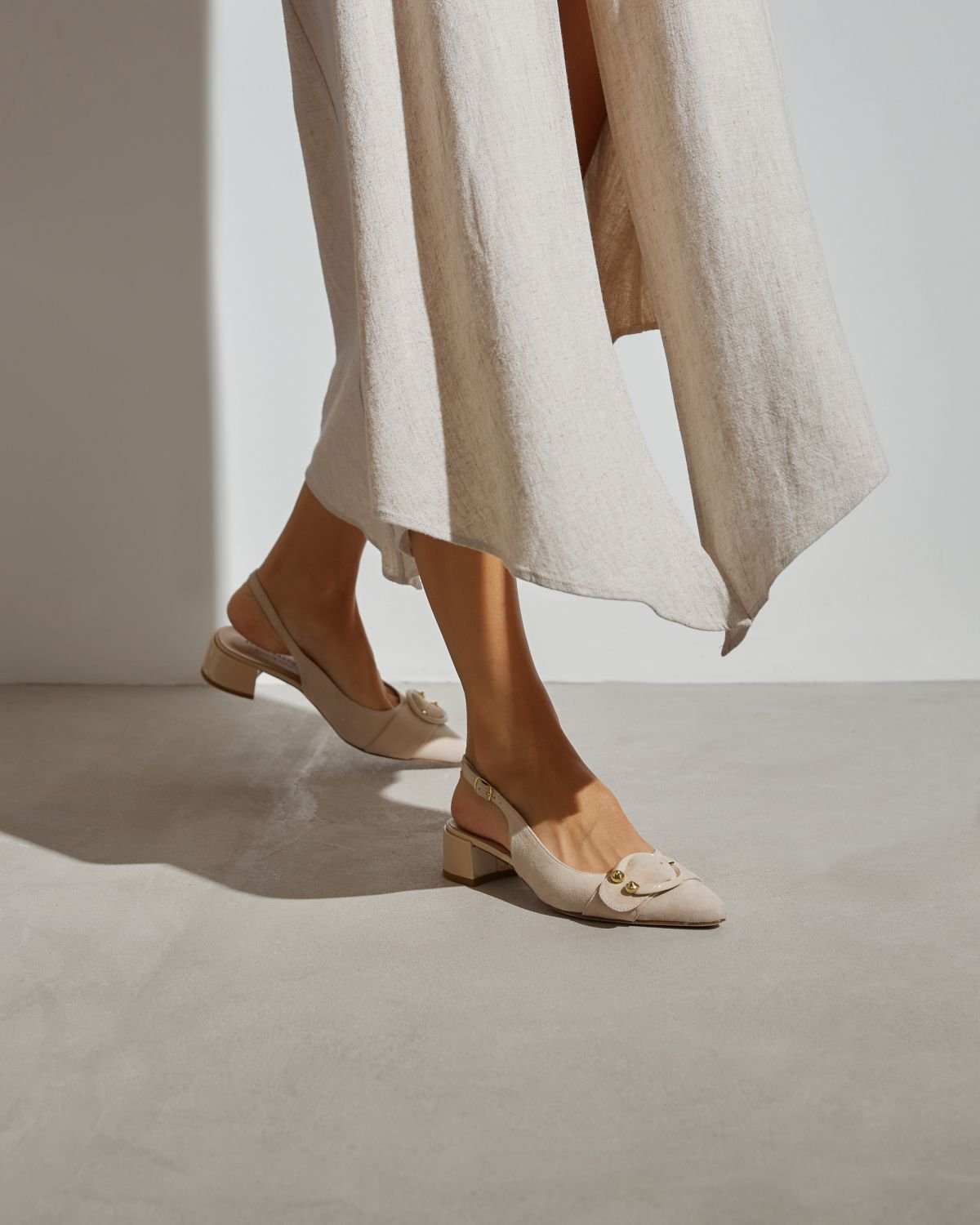 Светло-бежевые замшевые туфли - Image 6 of 6