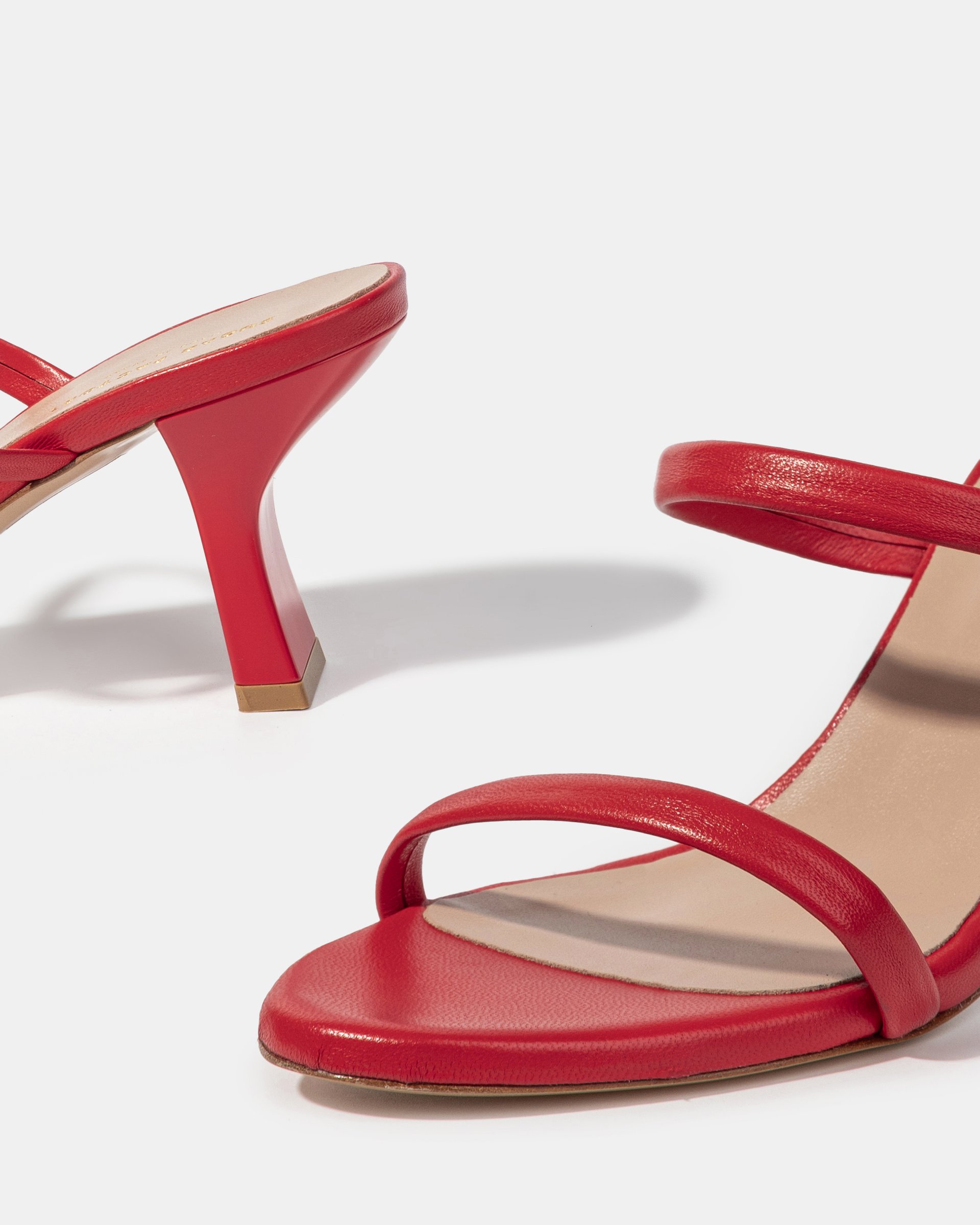 Красные босоножки на каблуке - Image 4 of 4