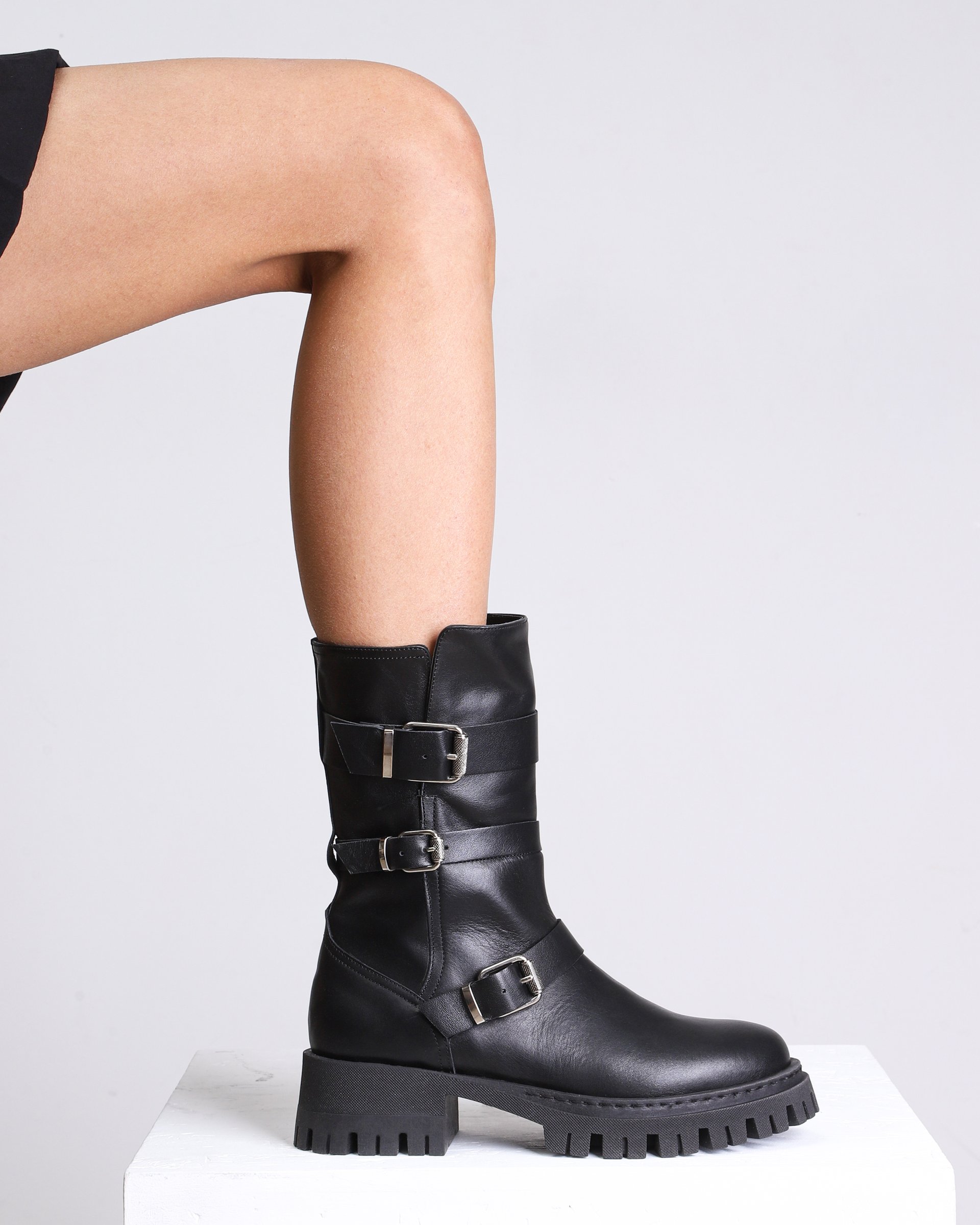 Черные кожаные ботинки на ремнях - Image 5 of 6