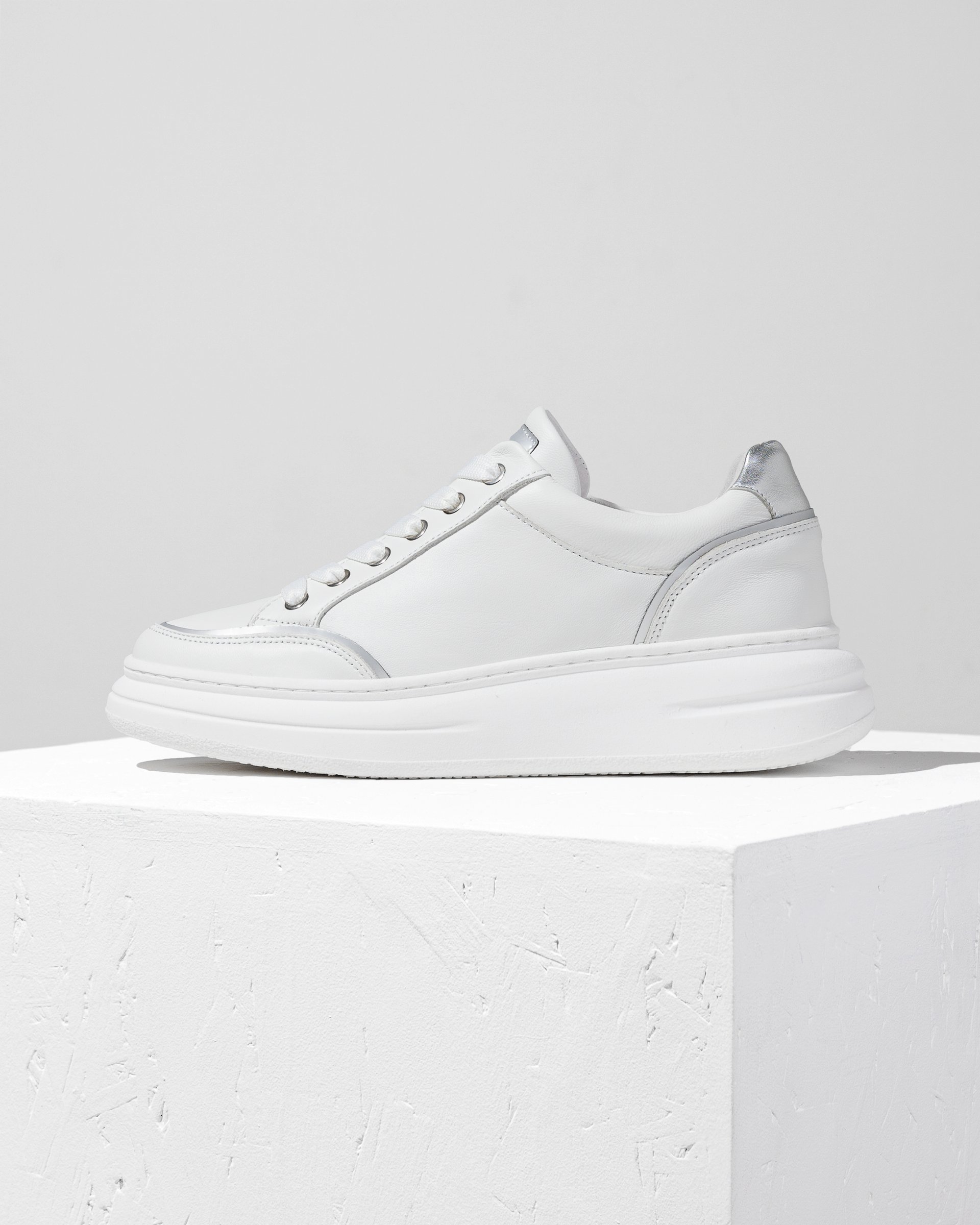 Белые кожаные кеды - Main image