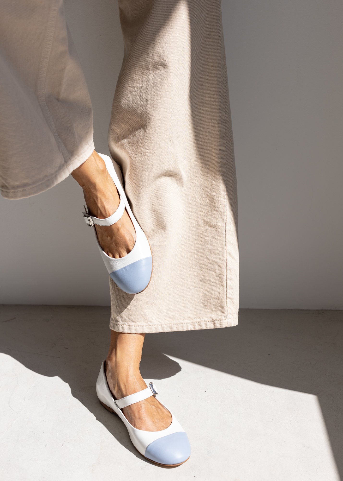 Бело-голубые балетки из лакированной кожи - Image 5 of 5