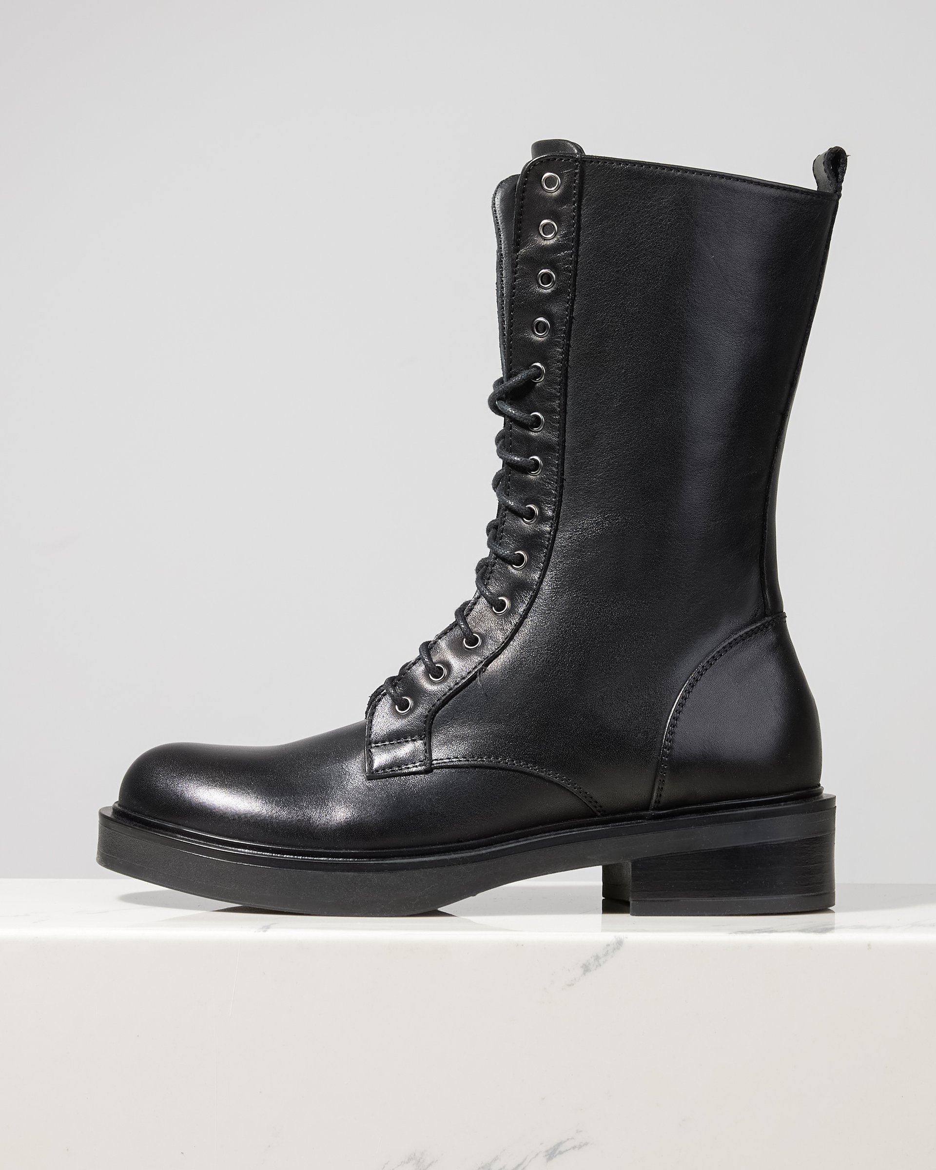 Черные кожаные ботинки на шнуровке - Main image