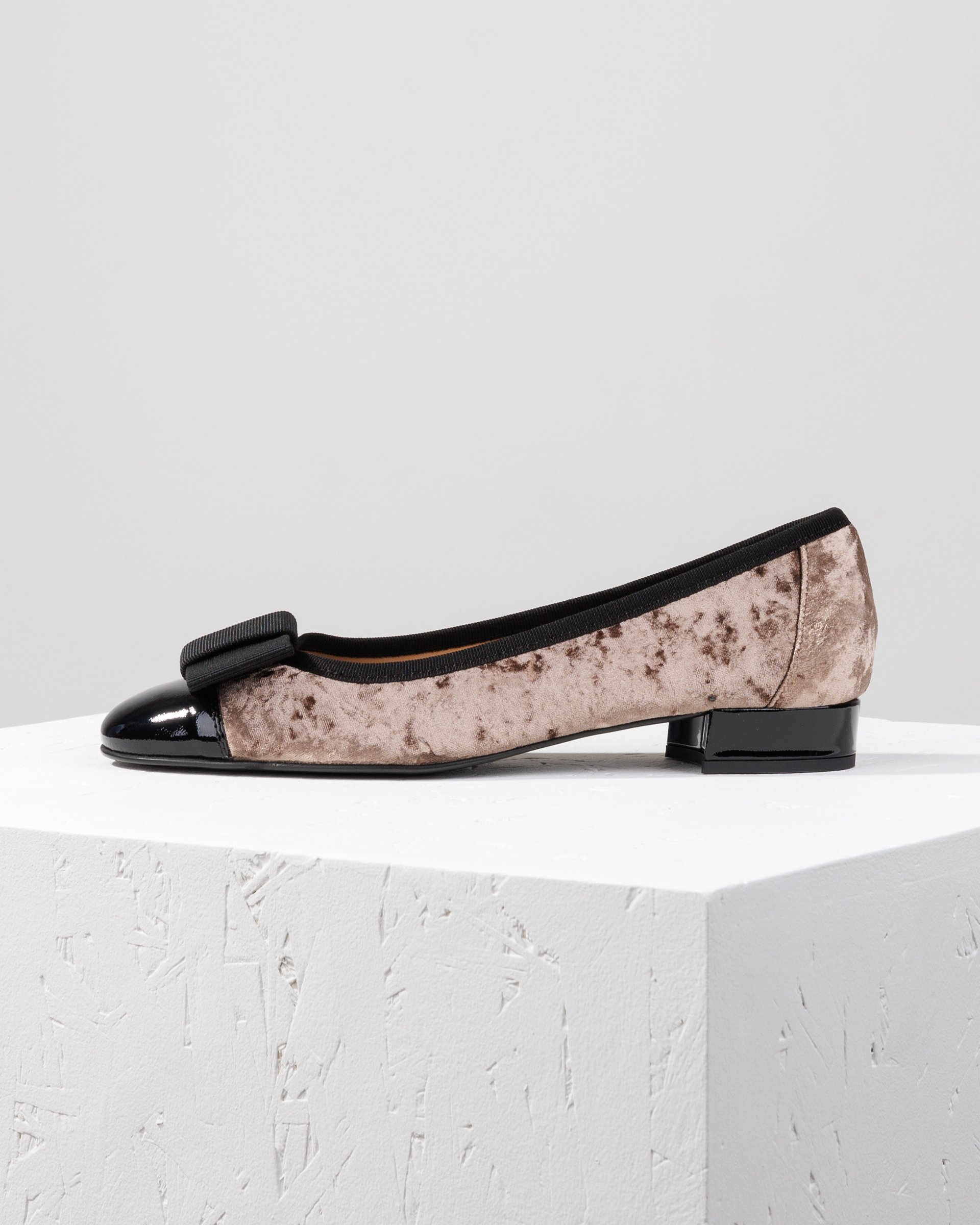 Бархатные туфли - Main image