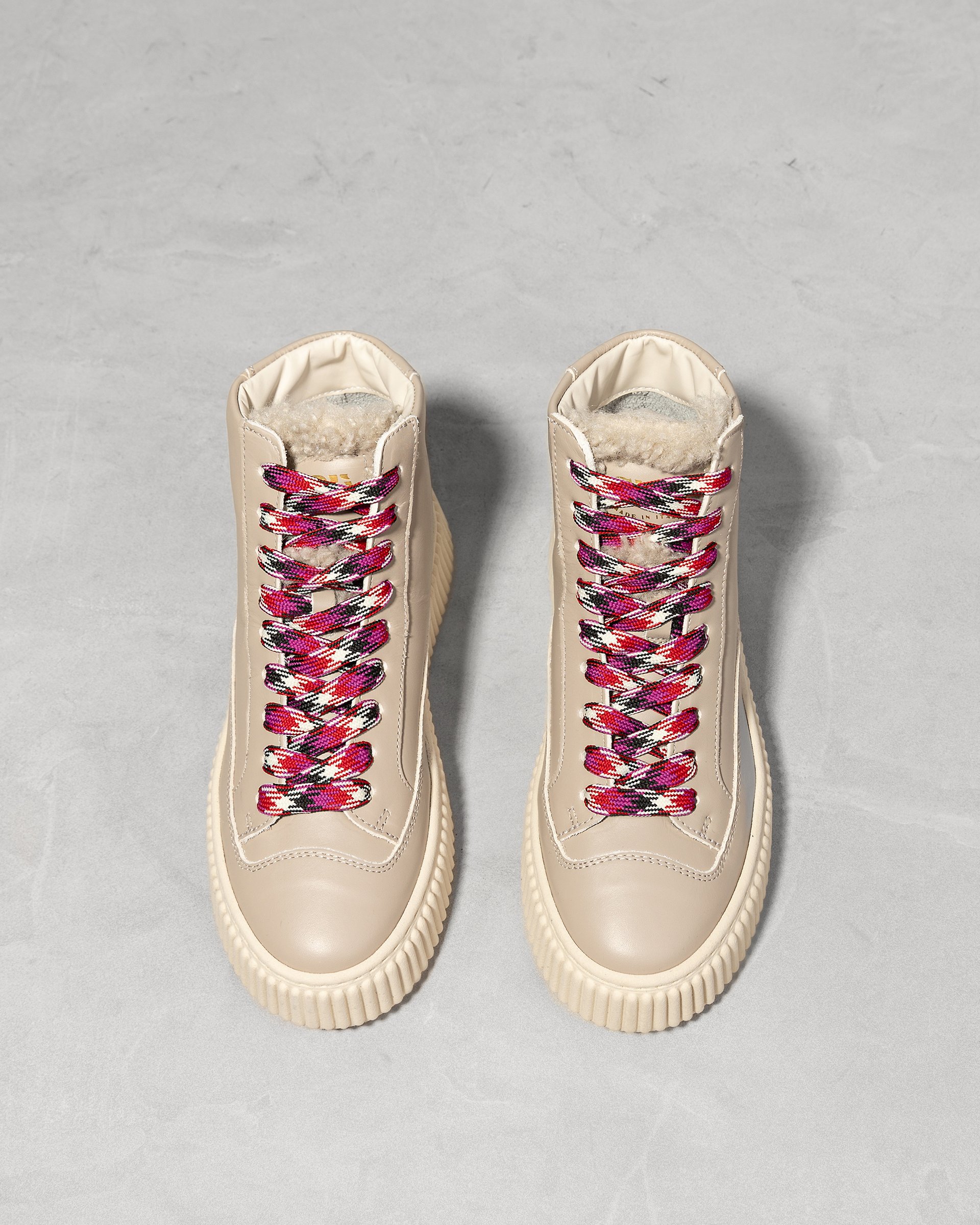 Утепленные кеды из натуральной кожи кремового цвета - Image 3 of 4