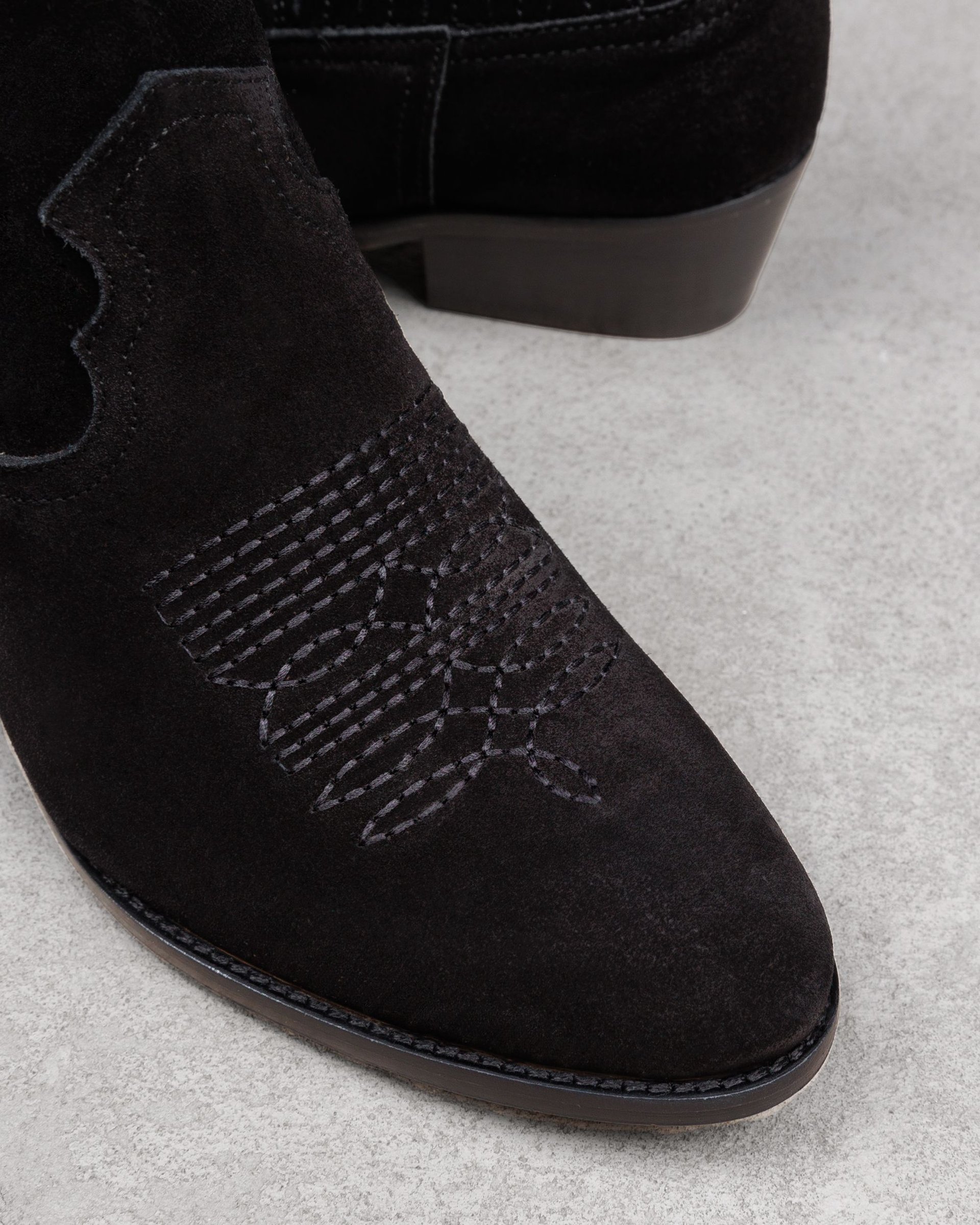 Черные замшевые казаки - Image 3 of 5