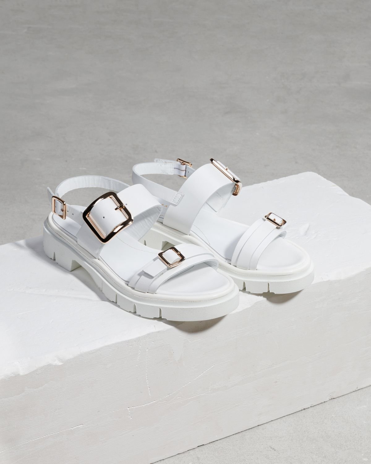 Белые кожаные сандалии - Image 3 of 6