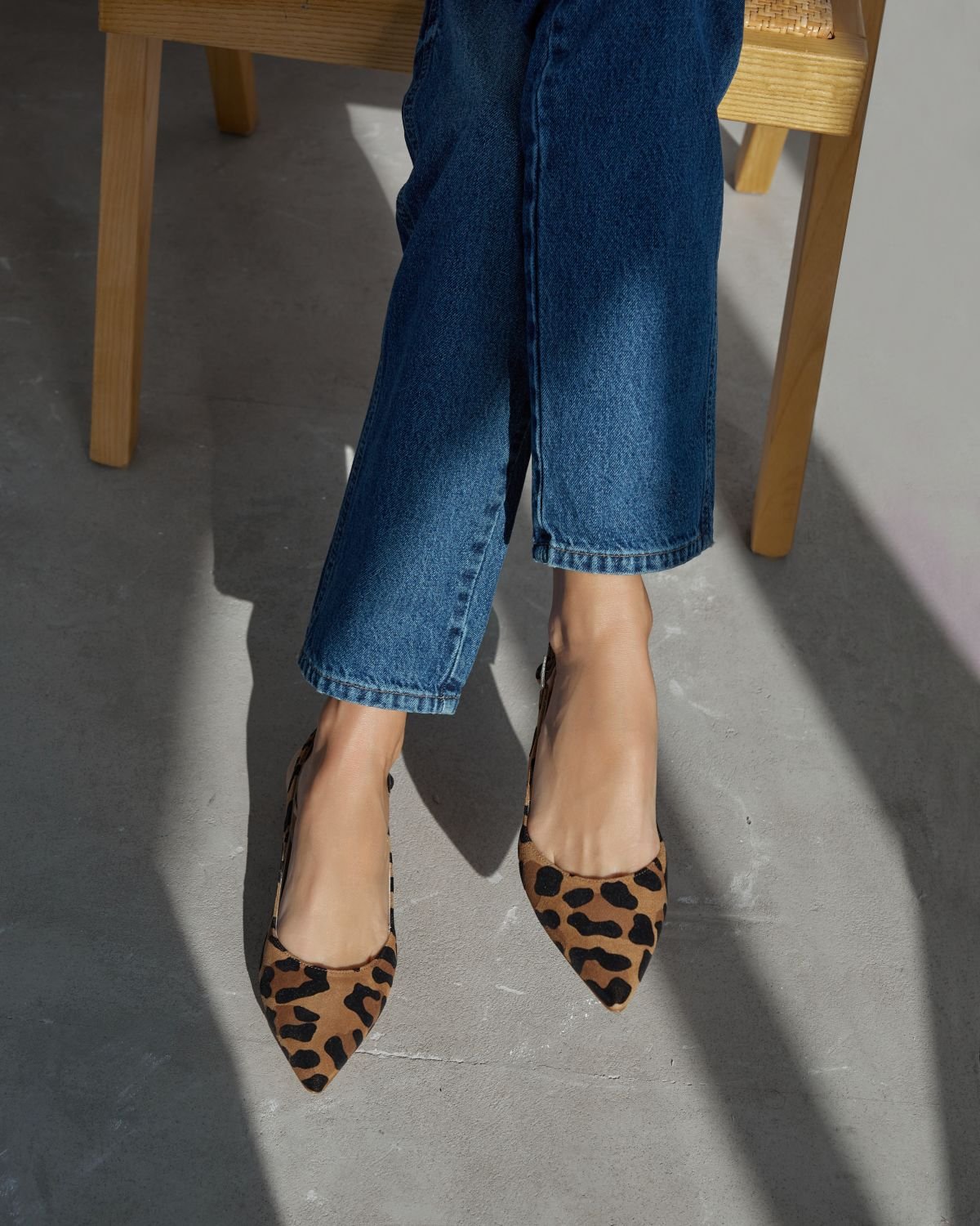 Леопардовые замшевые туфли - Main image