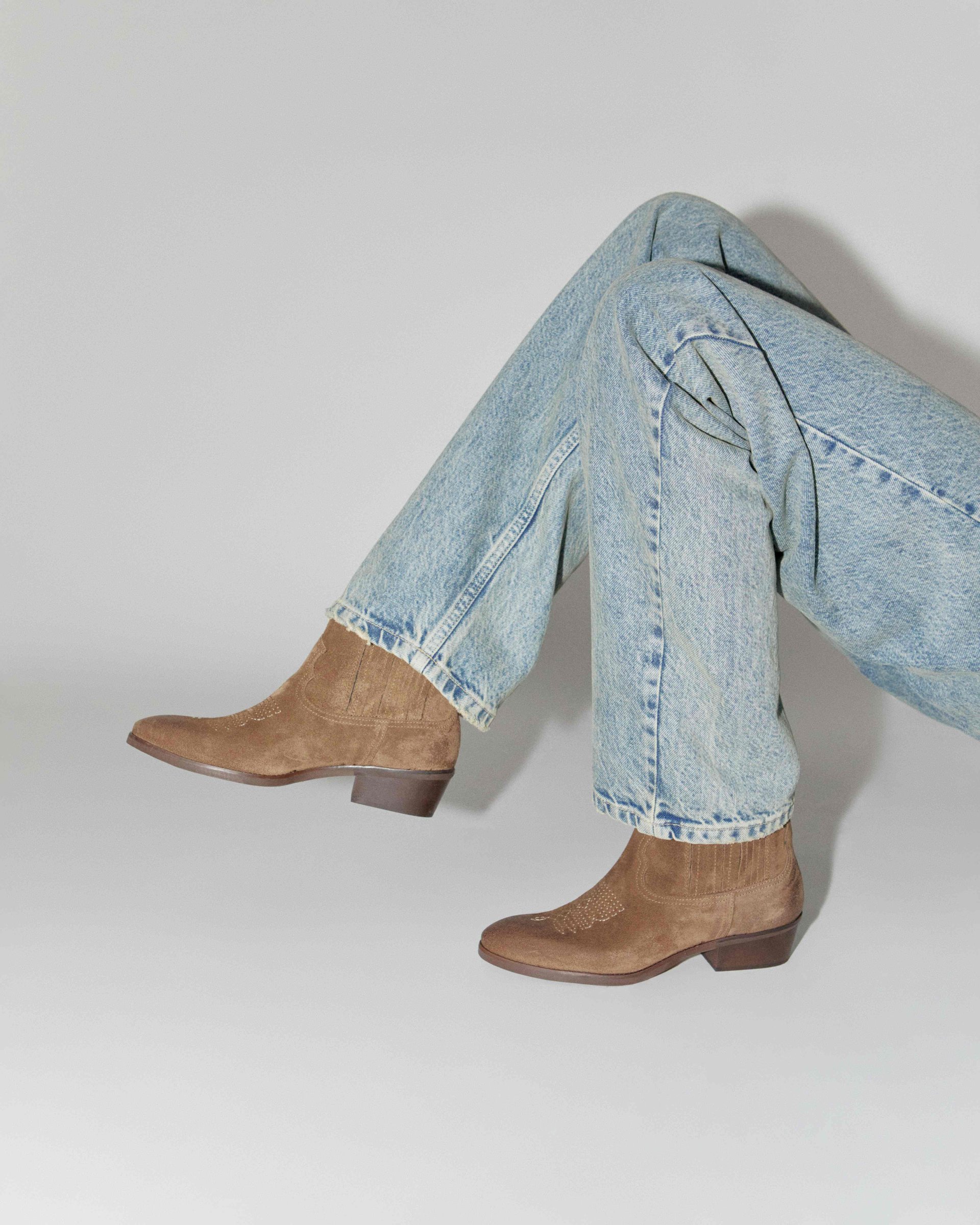 Коричневые замшевые казаки - Image 4 of 4