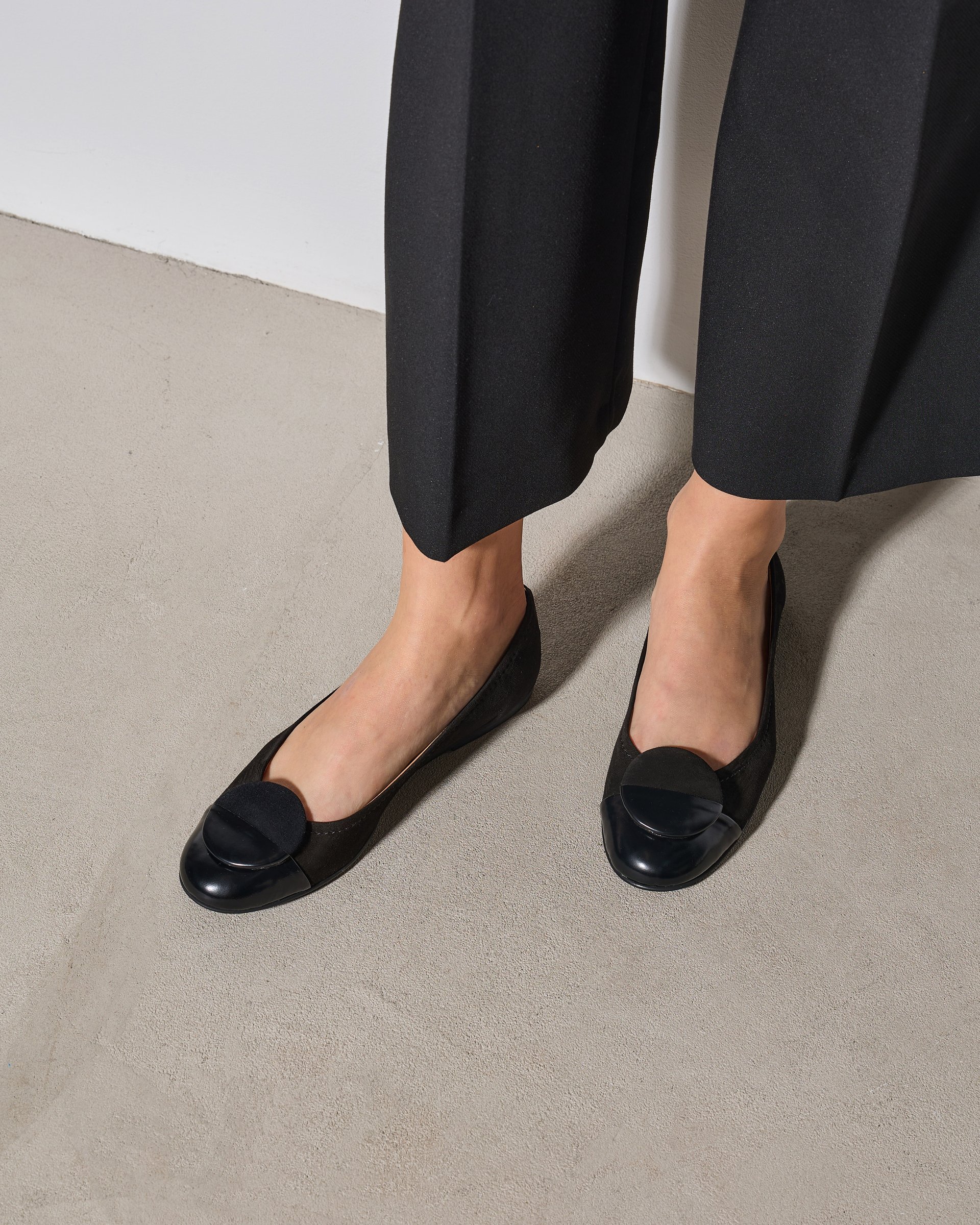 Черные замшевые балетки - Image 6 of 6