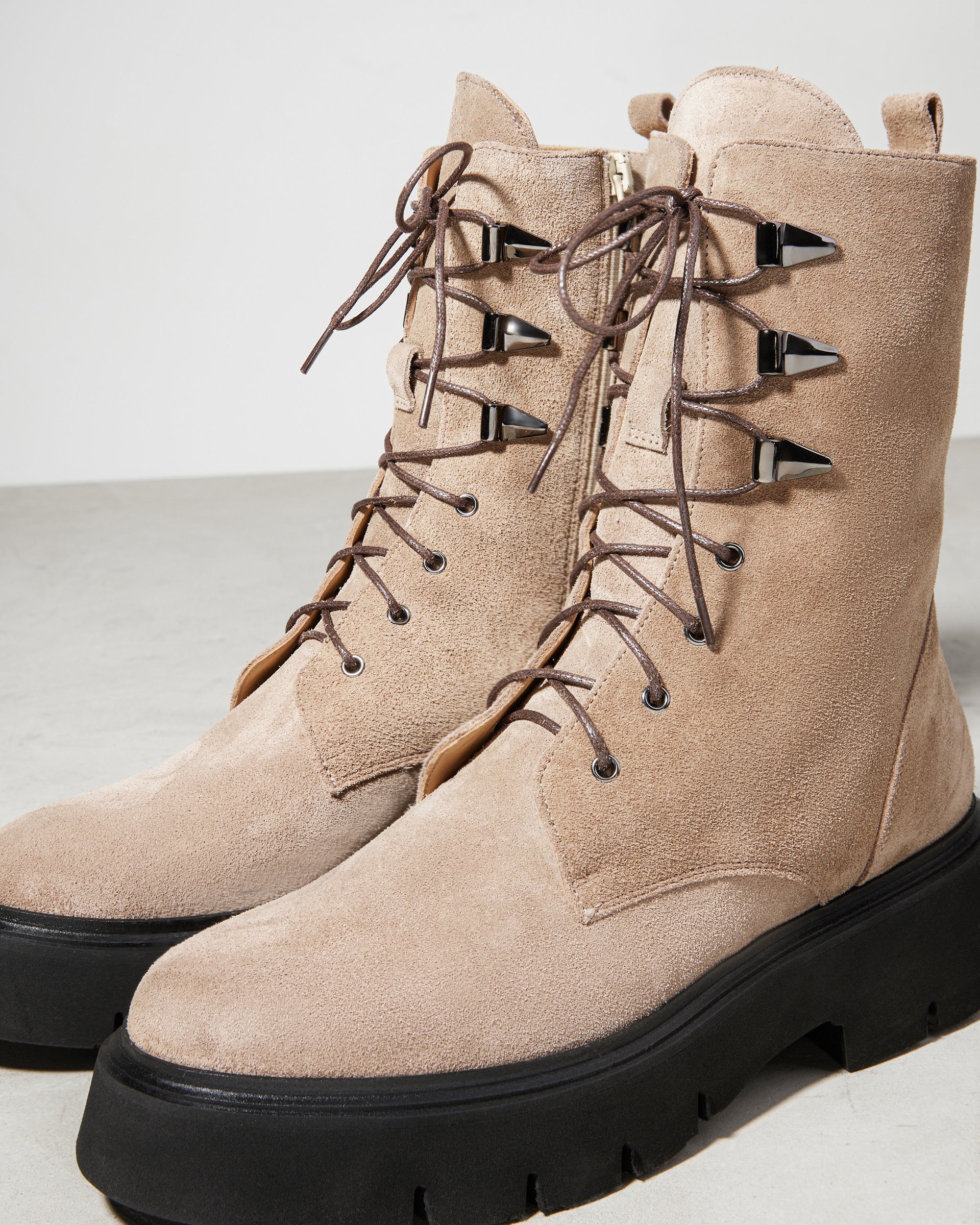 Бежевые замшевые ботинки - Image 4 of 5