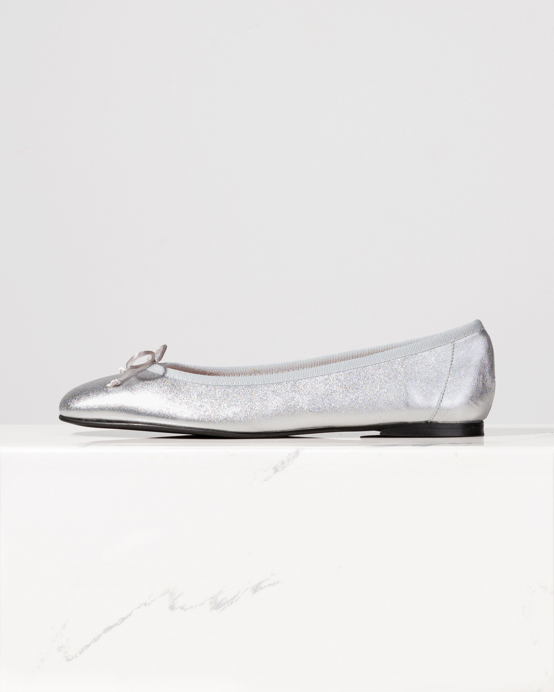 Балетки из серебристой натуральной кожи - Main image
