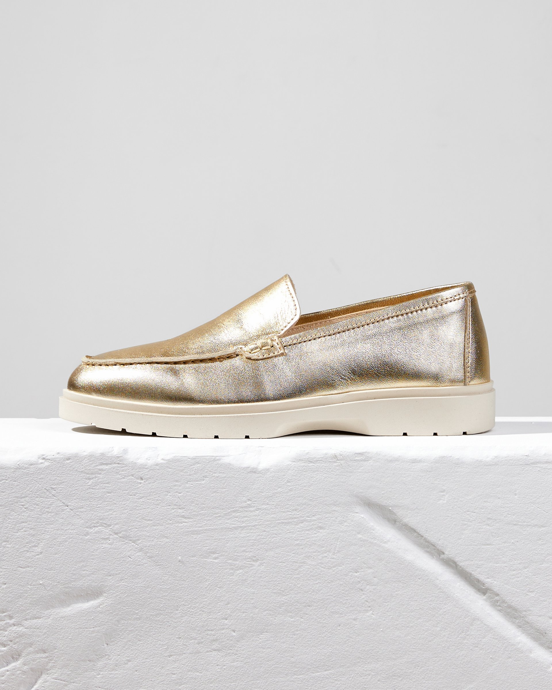 Золотые кожаные лоферы - Main image