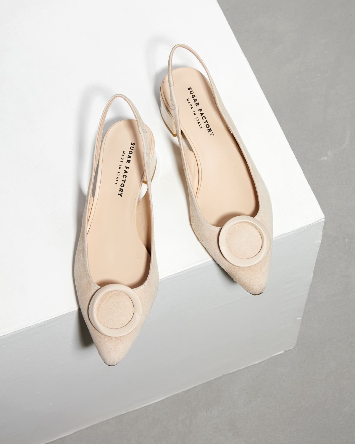 Светло-бежевые замшевые туфли - Image 2 of 7