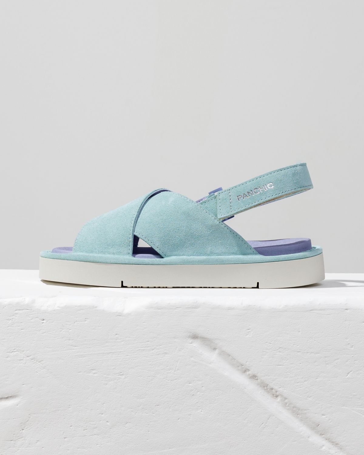 Светло-бирюзовые замшевые сандалии - Main image