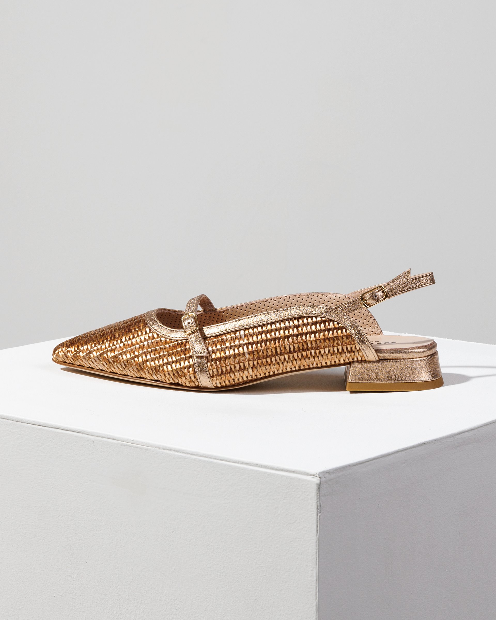 Золотые текстильные туфли - Main image