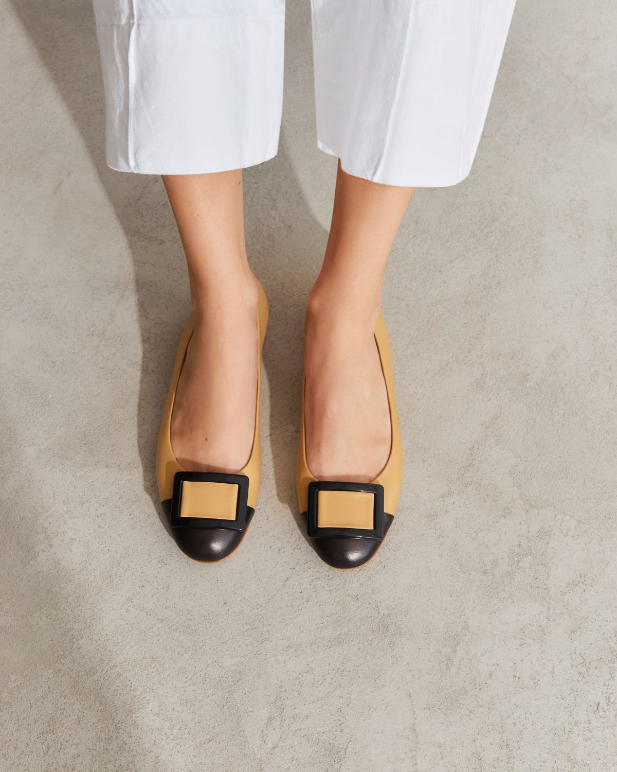 Бежевые кожаные балетки - Image 6 of 6