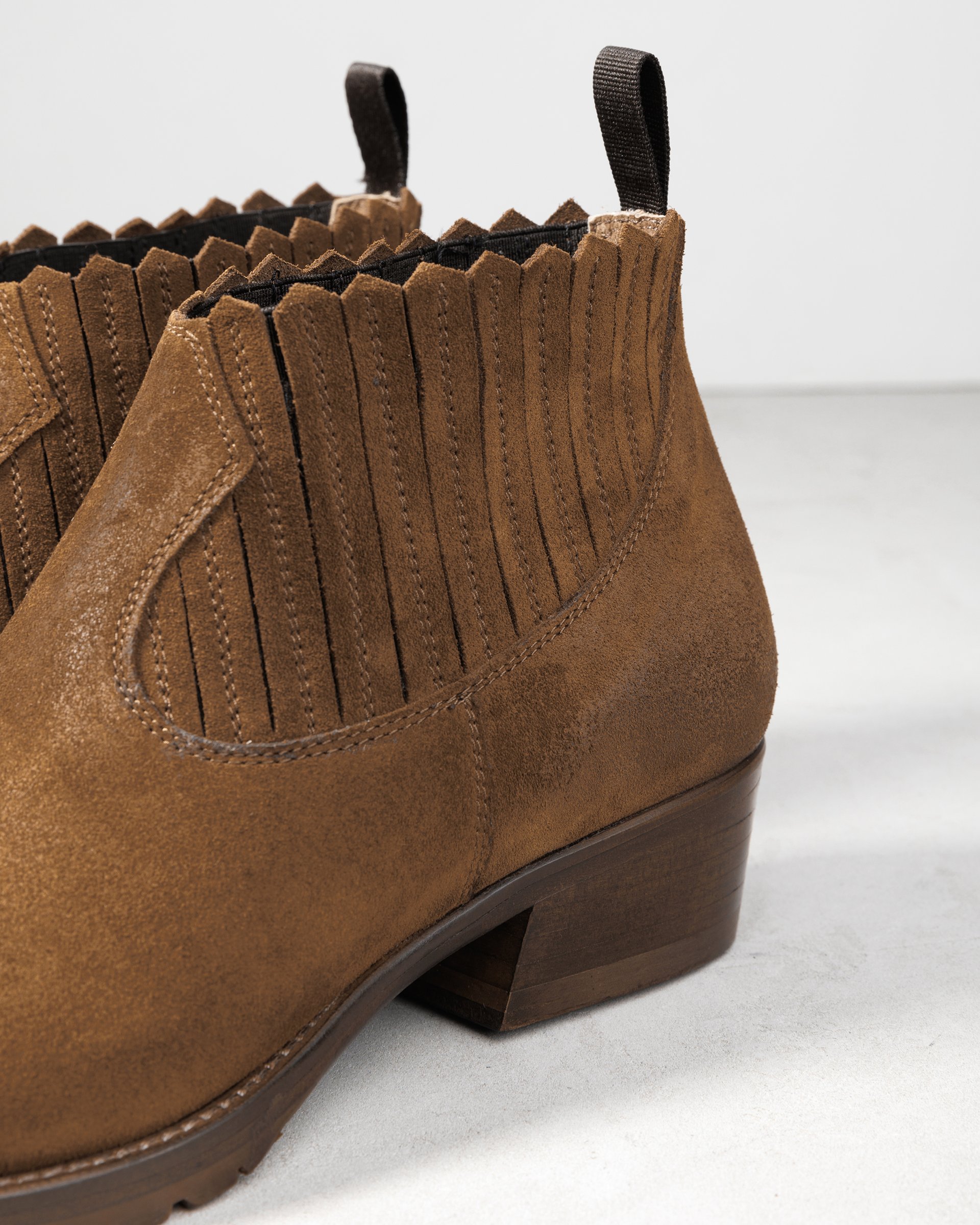 Коричневые замшевые казаки - Image 4 of 4